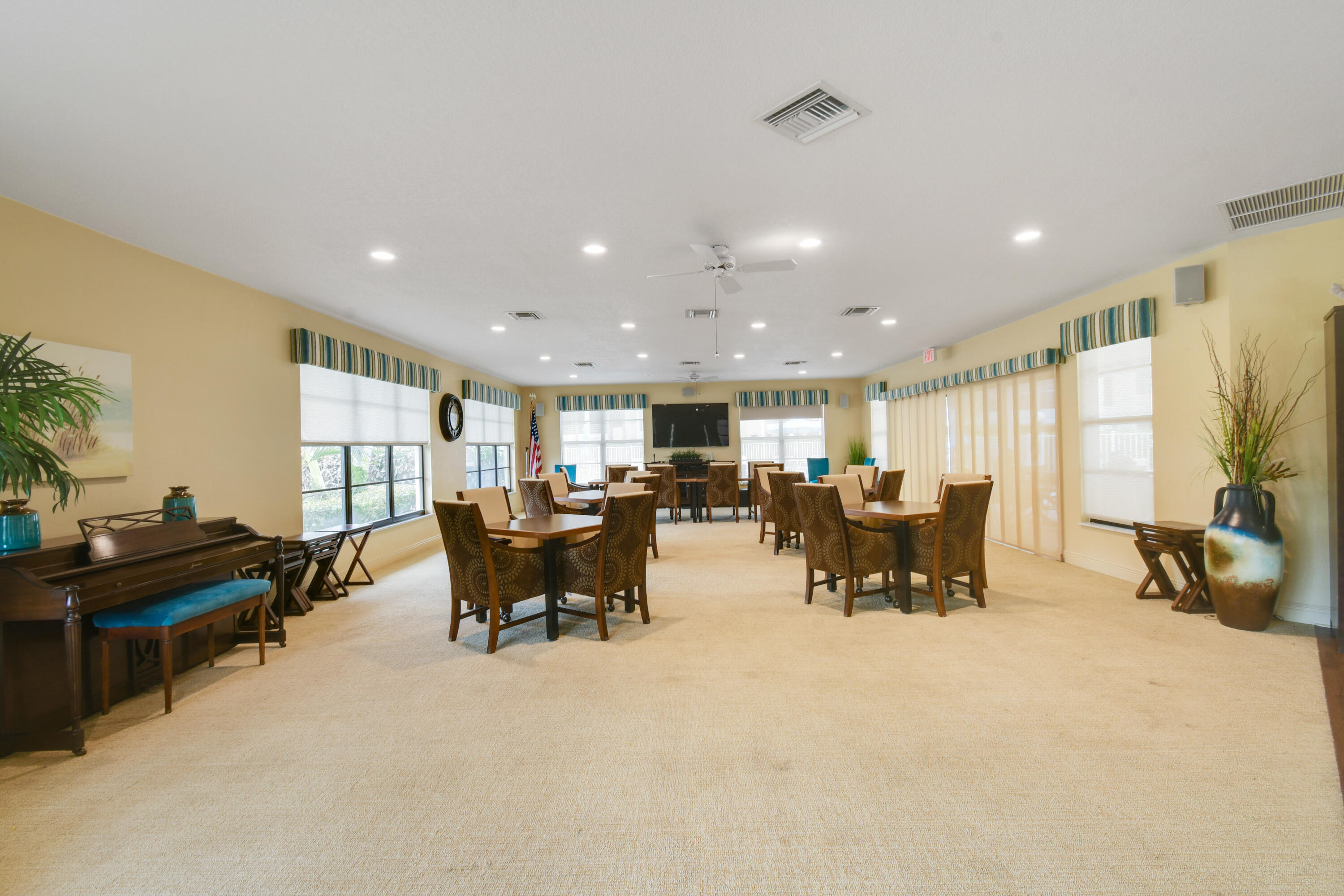 OCEAN PARKS CONDO - Residential