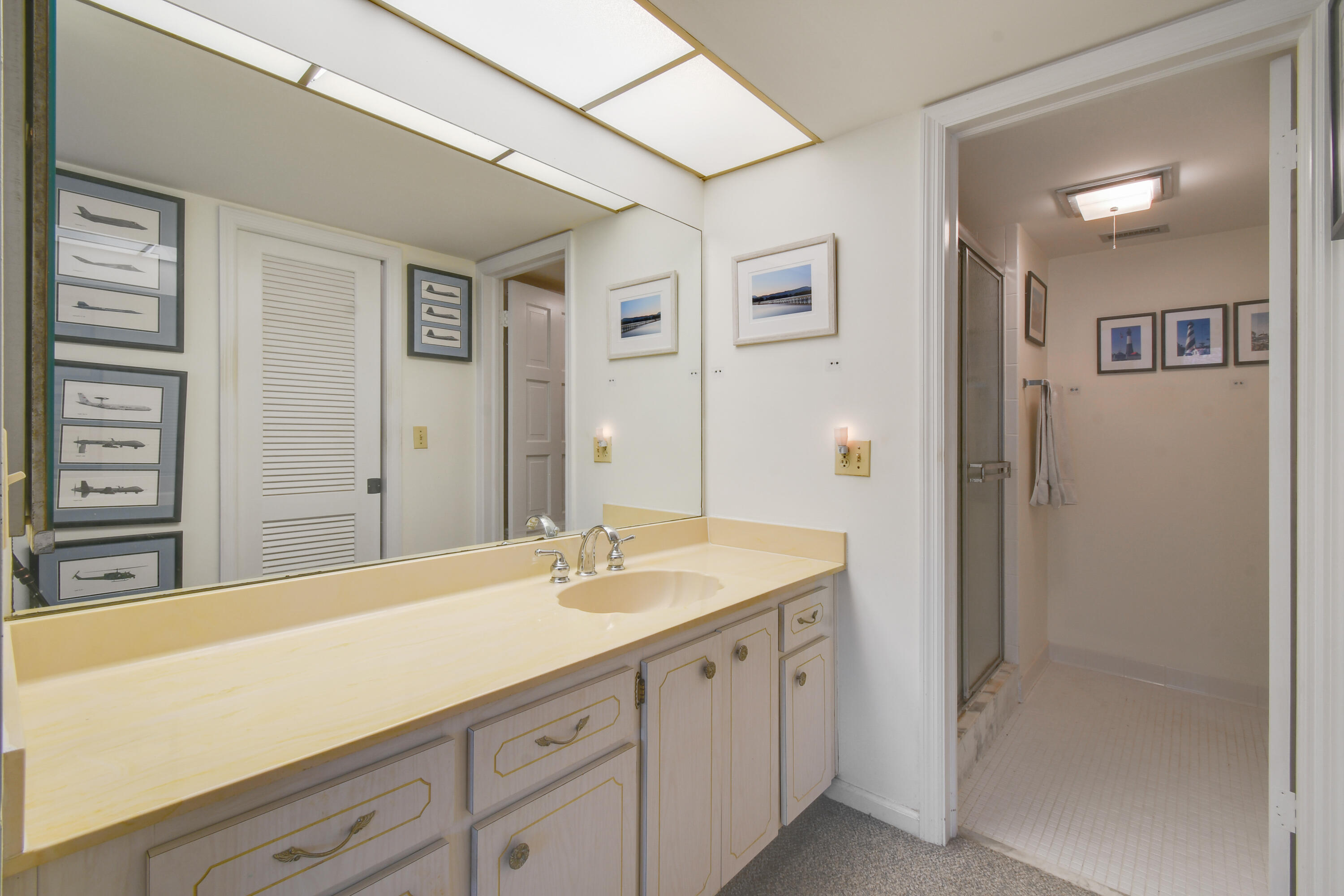 OCEAN PARKS CONDO - Residential