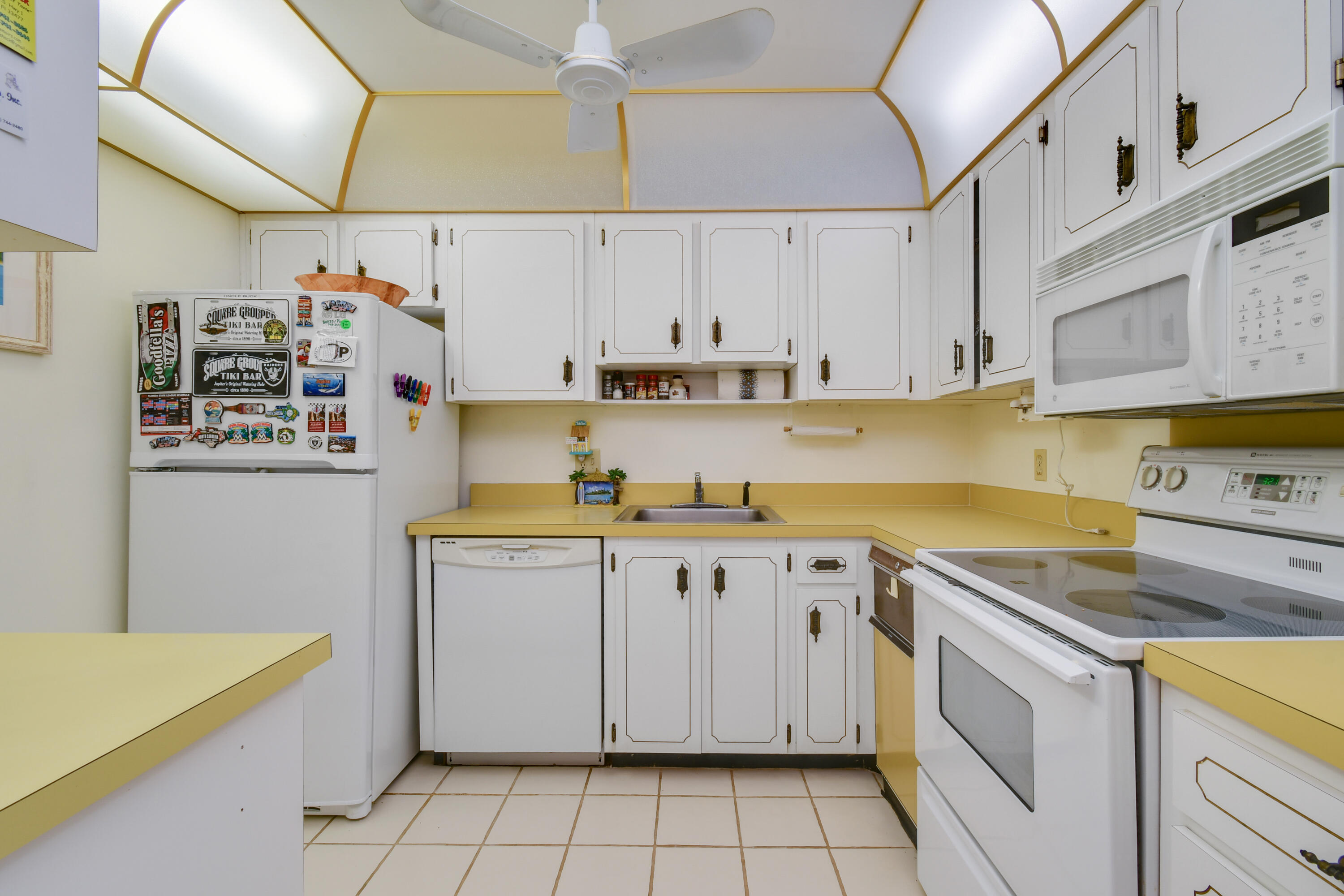 OCEAN PARKS CONDO - Residential