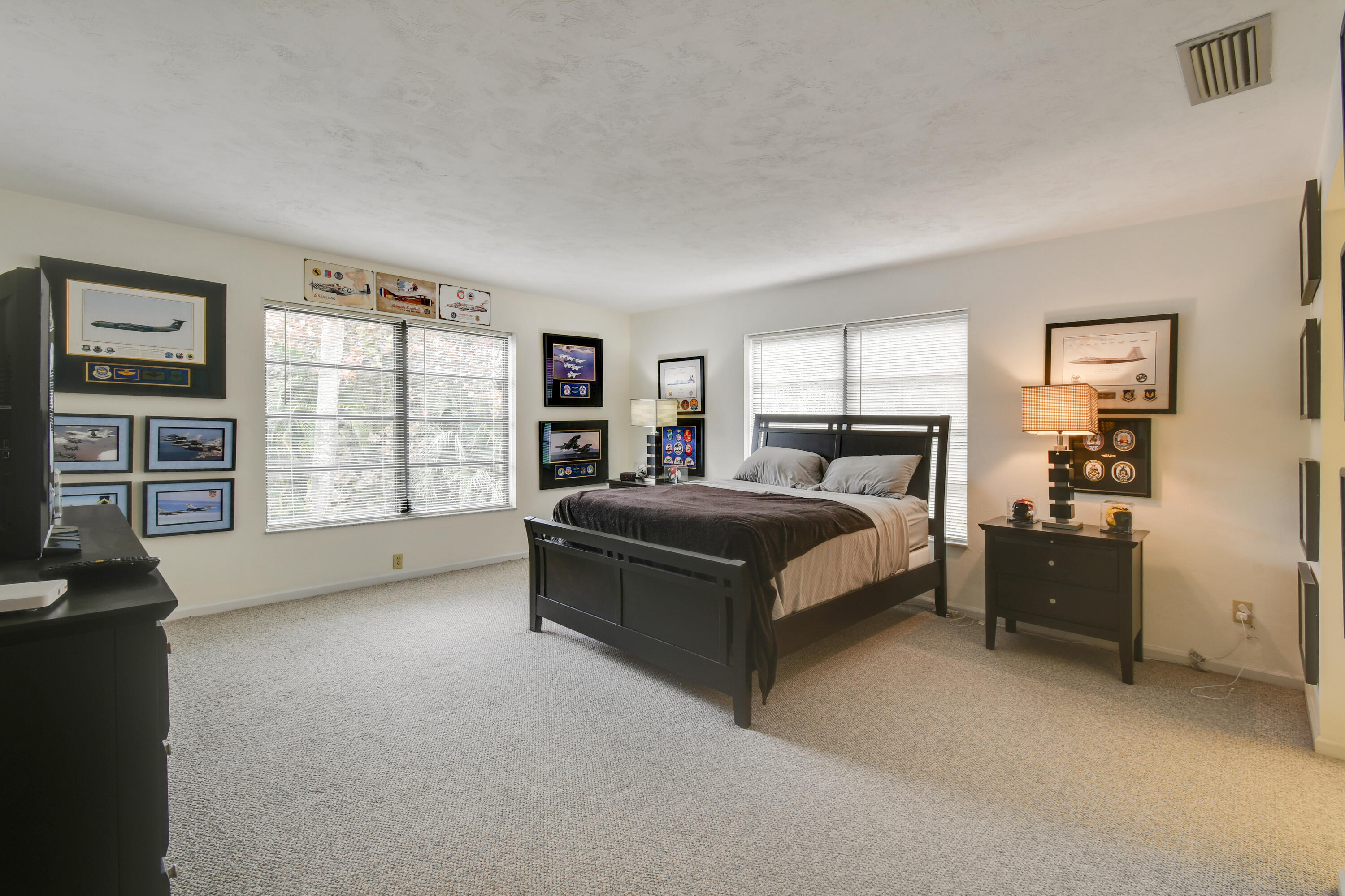 OCEAN PARKS CONDO - Residential