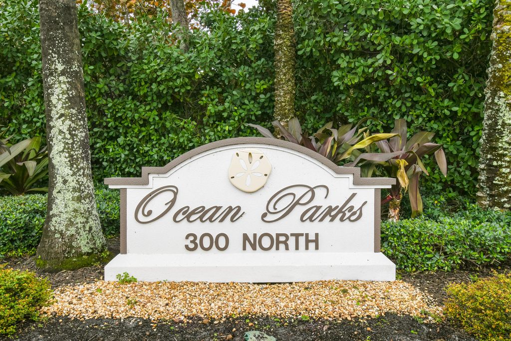 Photo of 300 N Highway A1a #209a, Jupiter, FL 33477 (MLS # R11163842)