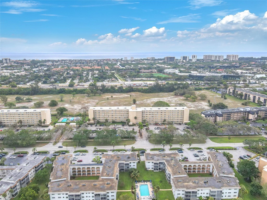 BOCA TEECA - Residential