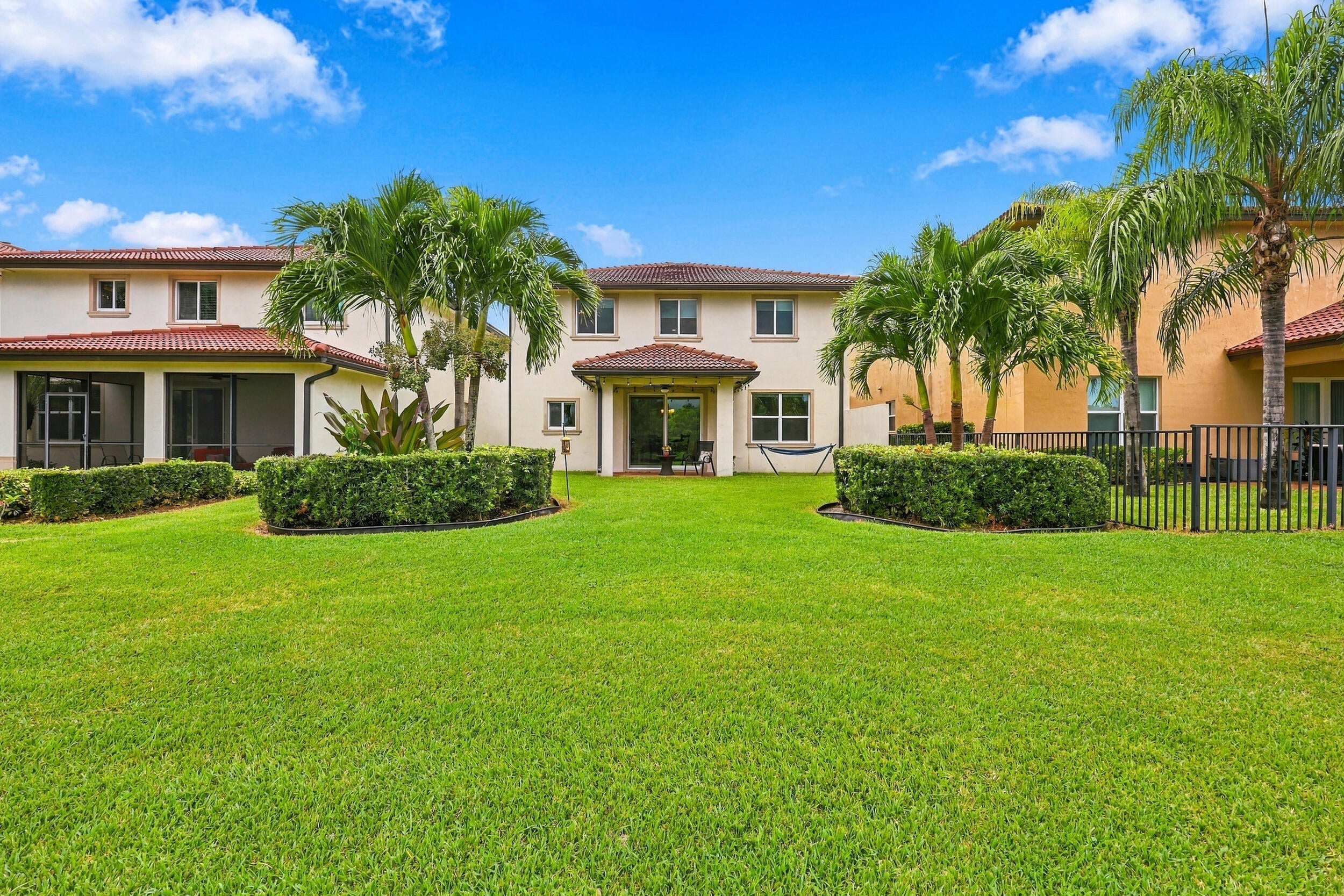 6854 LANGDON Way