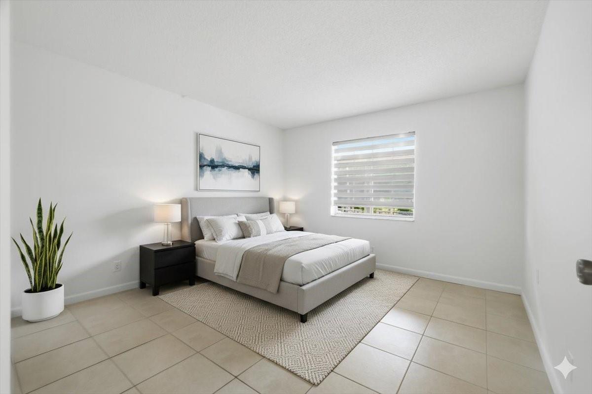 CORAL SPRINGS LAKES - Residential Lease