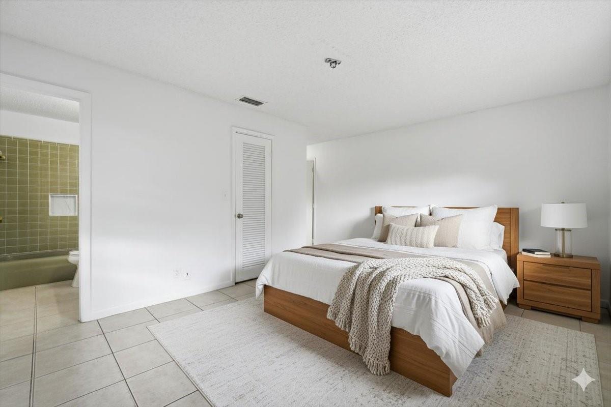 CORAL SPRINGS LAKES - Residential Lease