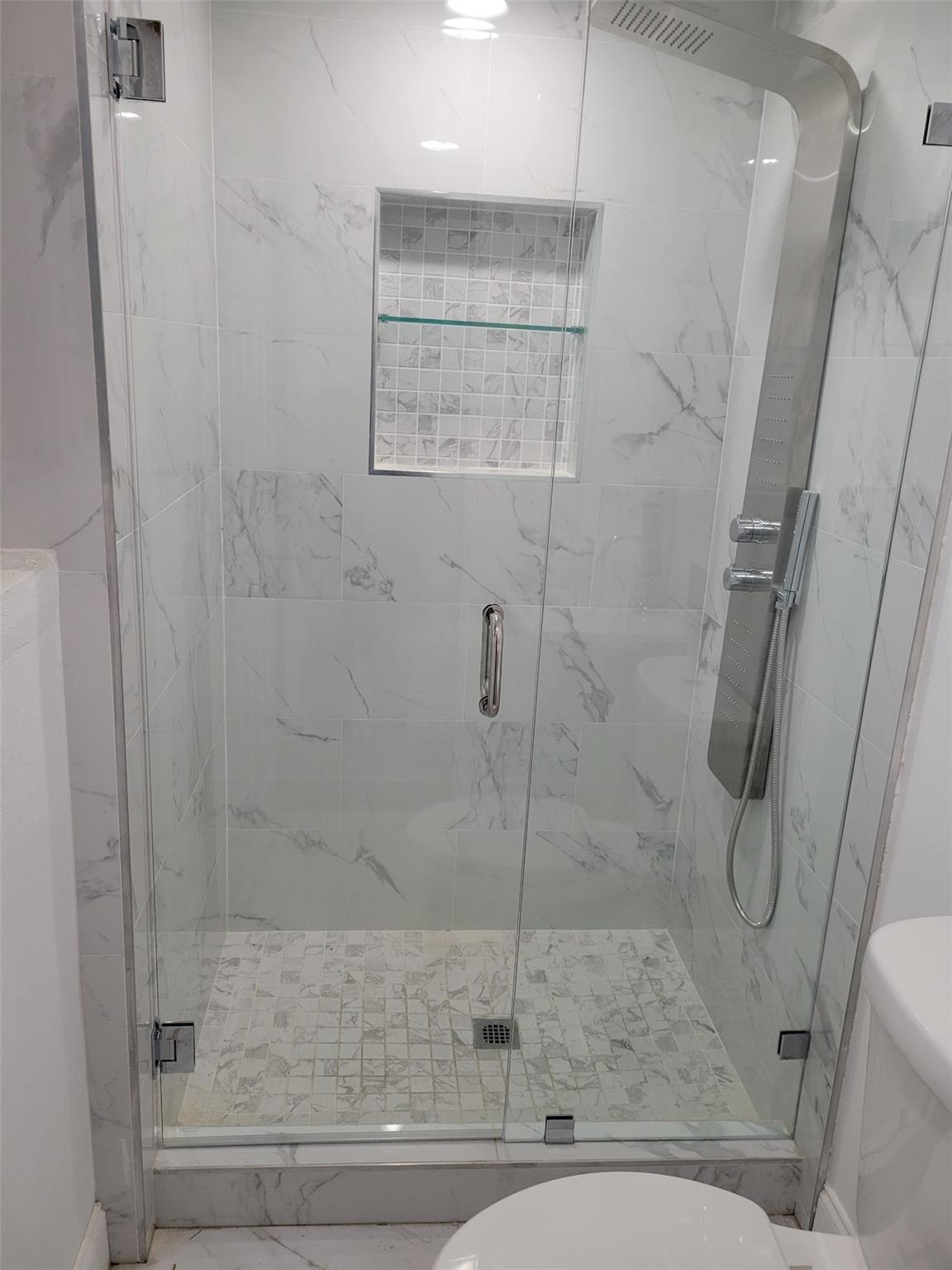 Plantation Park 43-18 B - Residential Lease