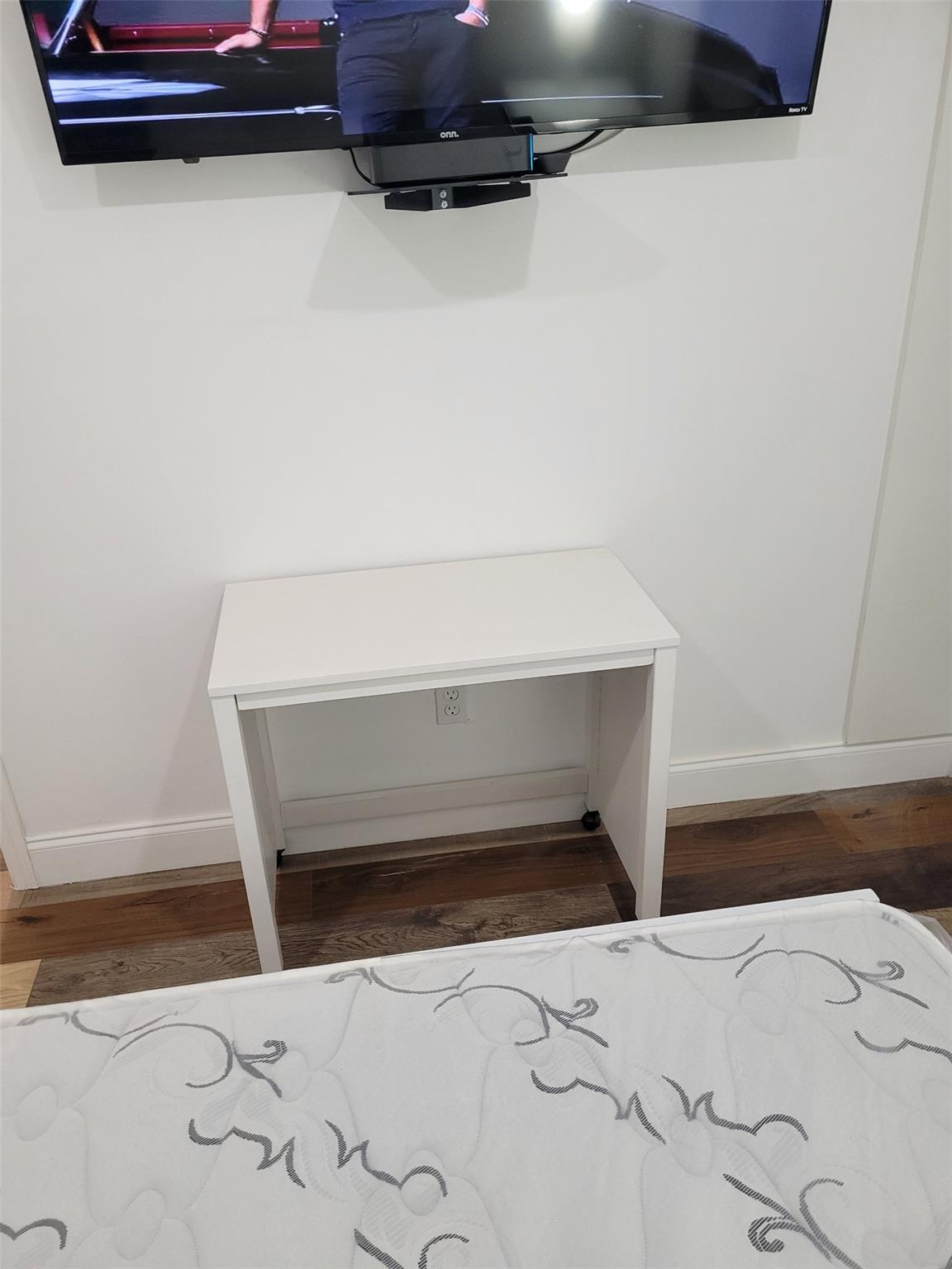 Plantation Park 43-18 B - Residential Lease