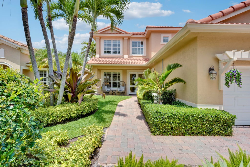 Photo of 12479 Aviles Circle, Palm Beach Gardens, FL 33418 (MLS # R11099128)