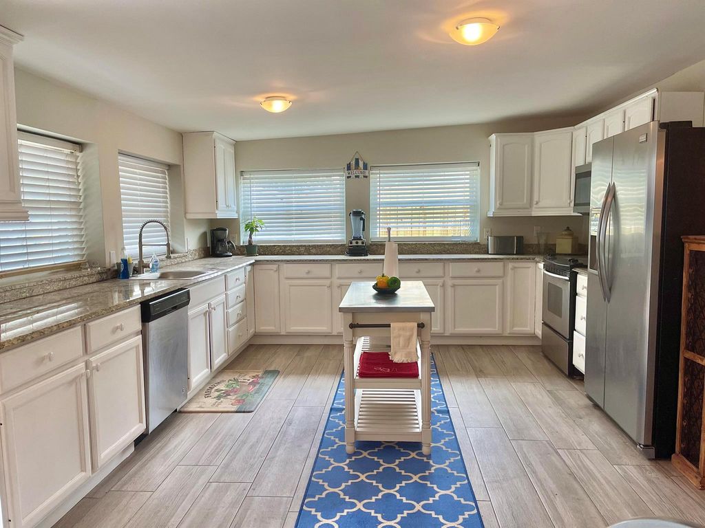 Photo of 129 SW Hideaway Place, Stuart, FL 34994 (MLS # R10937013)