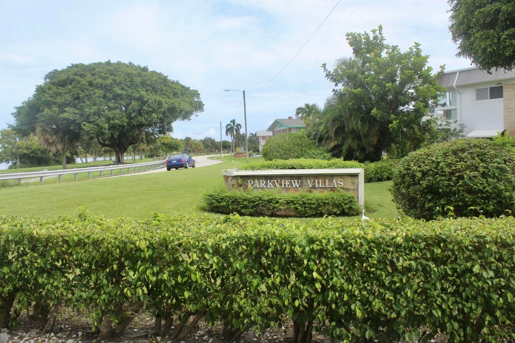 Photo of 2440 Lake Osborne Drive, Lake Worth Beach, FL 33461 (MLS # B26082338)