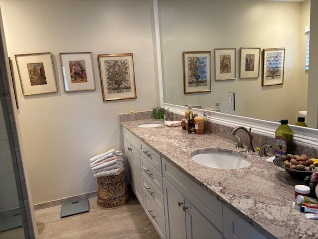 CORAL LAKES V - Residential Lease