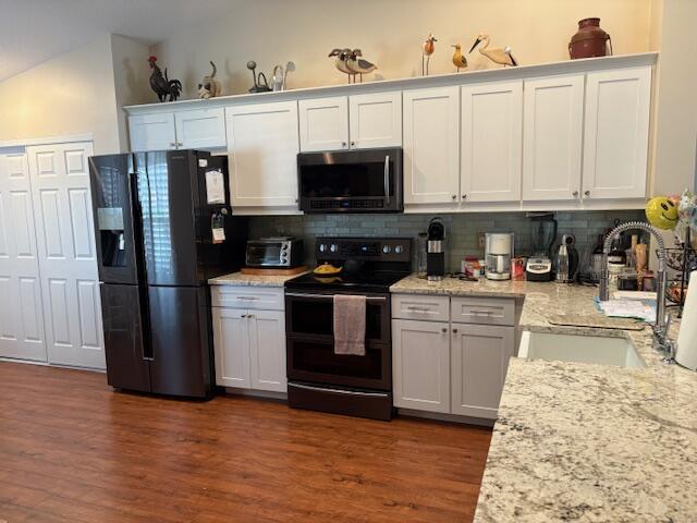 CORAL LAKES V - Residential Lease