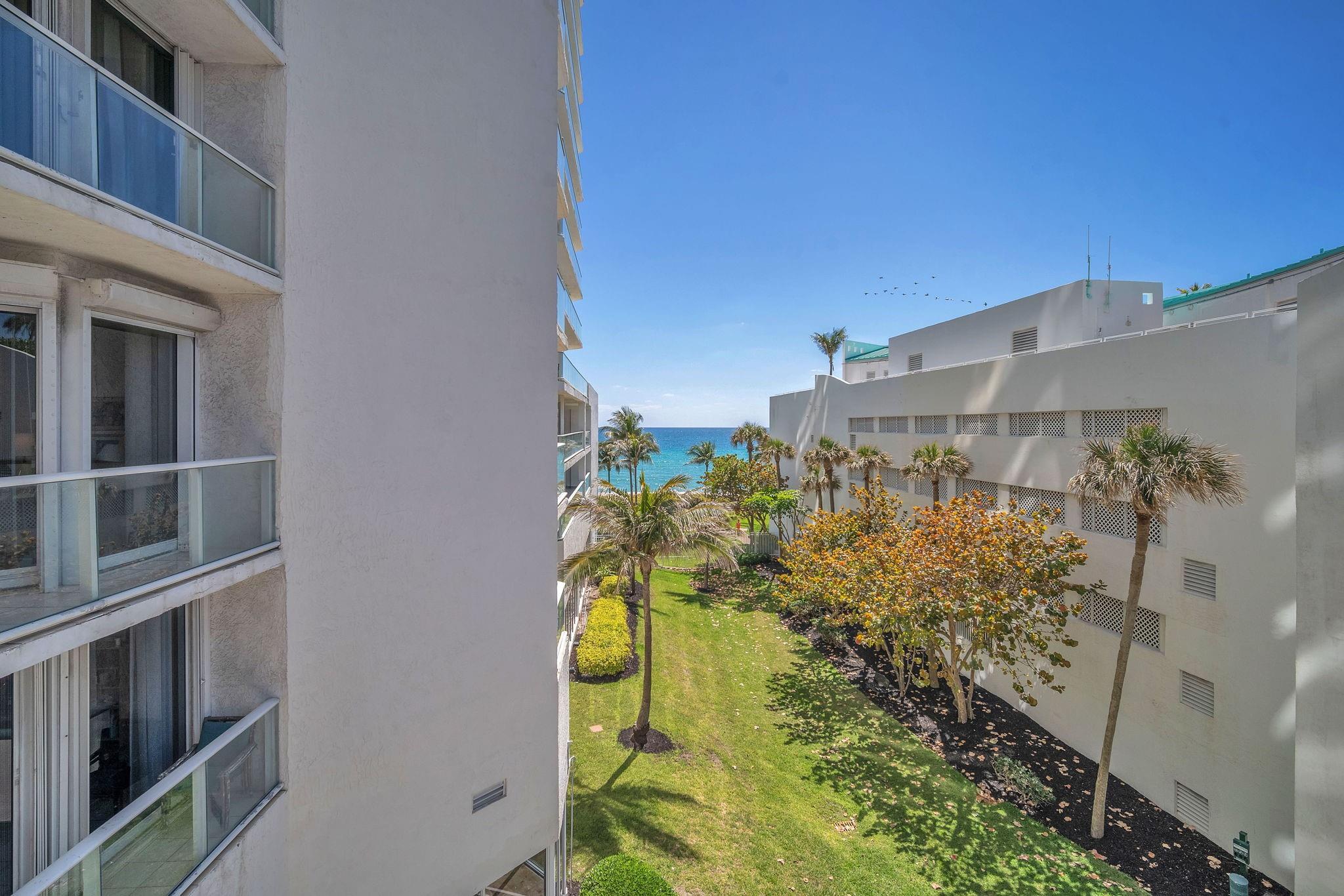 16445 Collins Ave 328