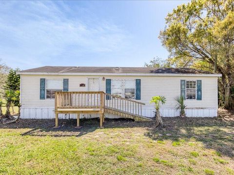 1067 Palm Court Okeechobee FL 34974