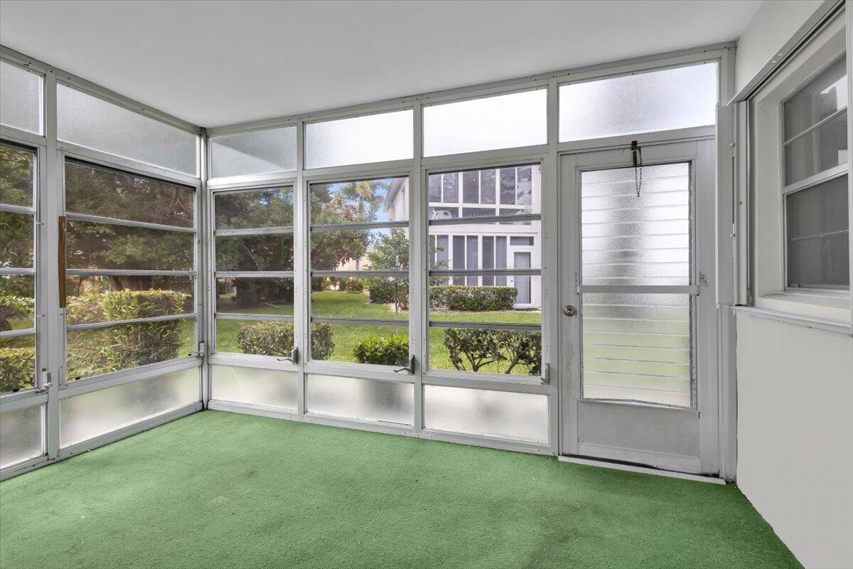 KINGSWOOD CONDO - Residential