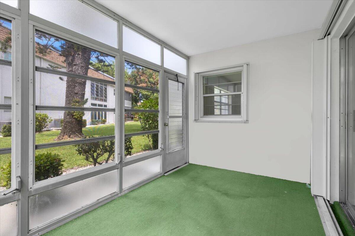 KINGSWOOD CONDO - Residential