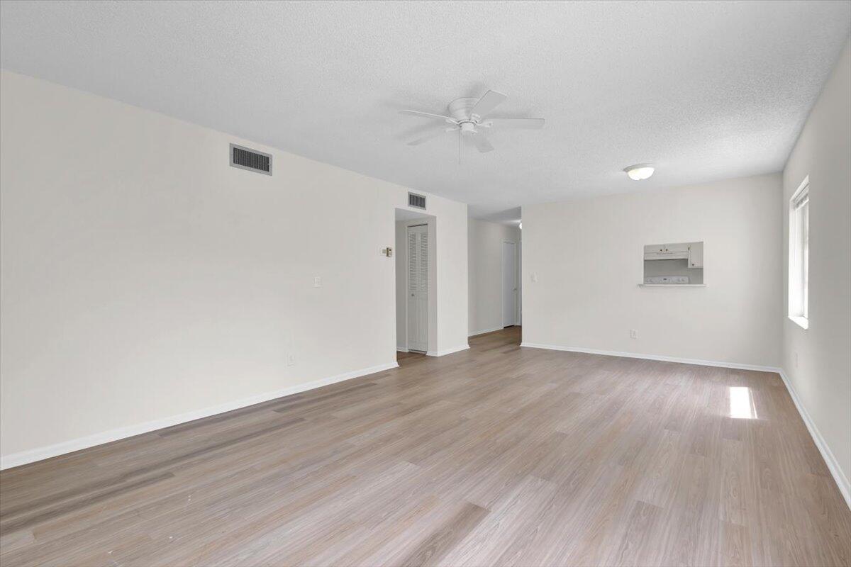 KINGSWOOD CONDO - Residential