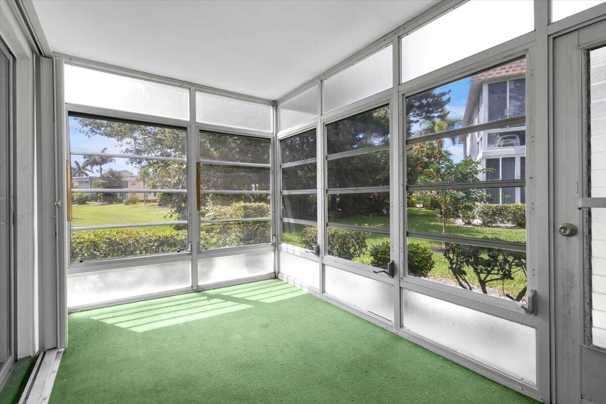 KINGSWOOD CONDO - Residential
