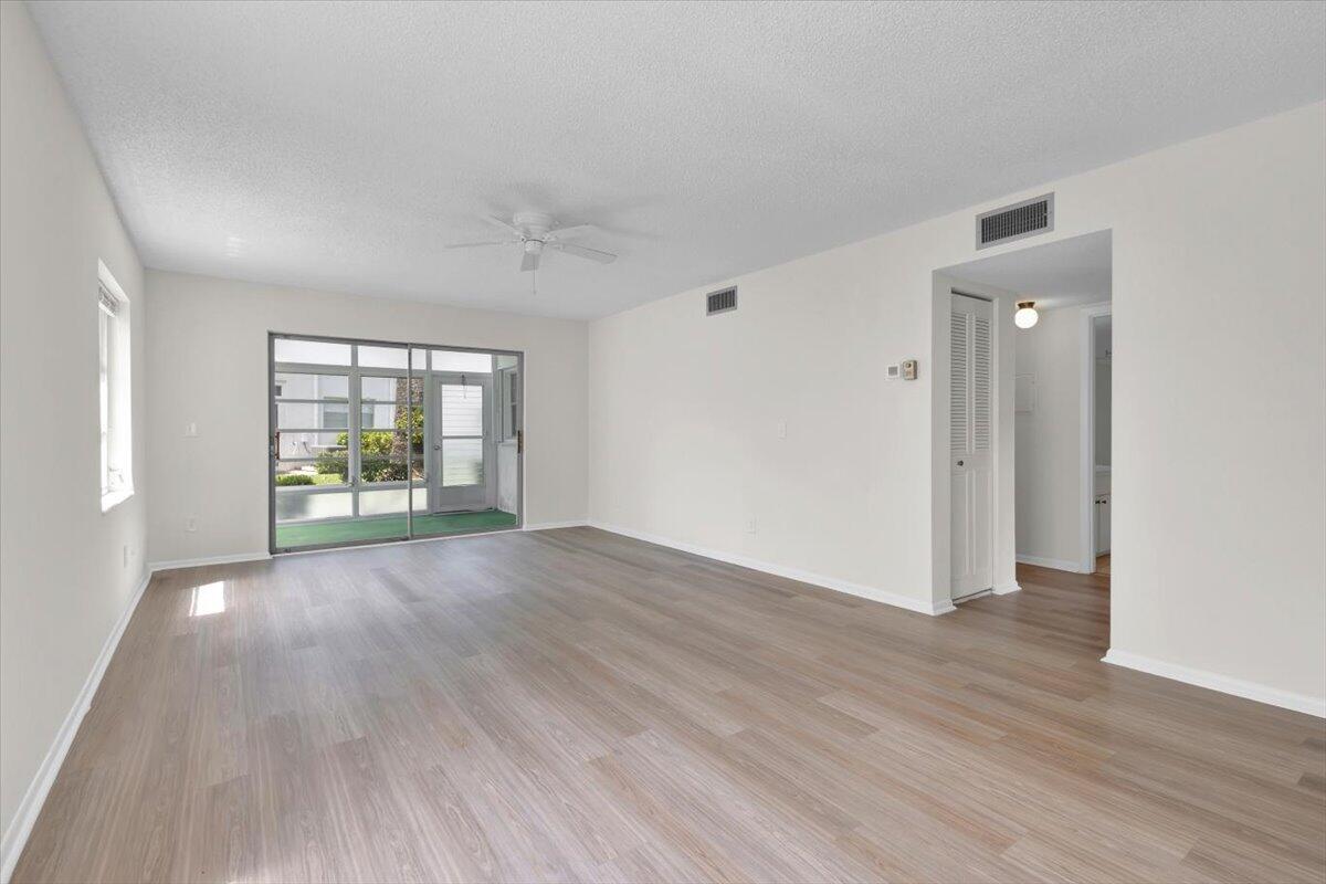 KINGSWOOD CONDO - Residential