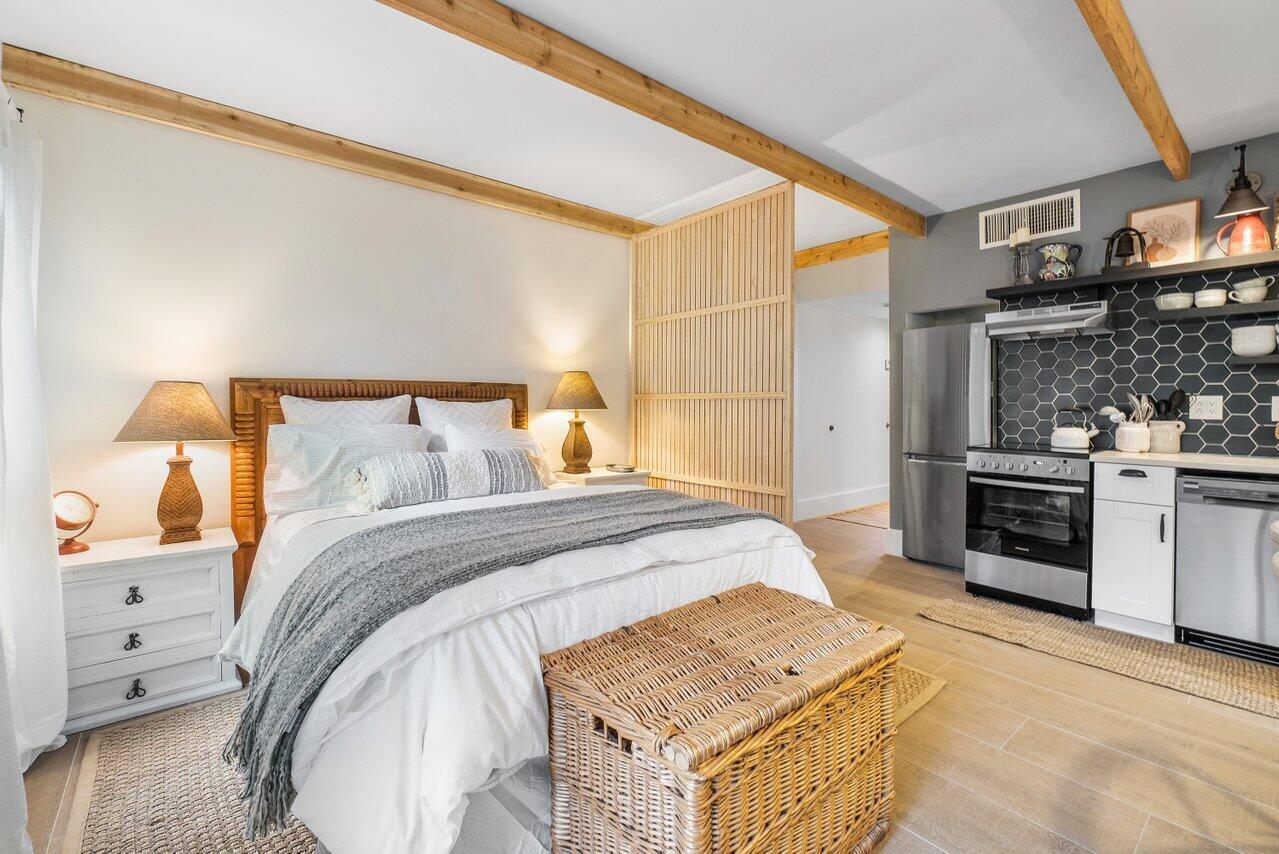 Available for the off season for $2,250 and for the Winter season at $4,150 per month for a minimum of 6 months. This unique studio has been renovated to make you feel at home. It is equipped with everything you'll need during your stay, including linens, towels, kitchen utensils, cable and Wifi. It features a Queen size bed, a brand new kitchen with Stainless Steel appliances (large refrigerator, and dishwasher), washer and dryer, and a fully updated bathroom. It is conveniently located on the ground floor, just a few steps from the community pool, which you can access from the screened patio. This gem is located close to the West gate of the highly desired community of Palm Beach Polo & Country Club.