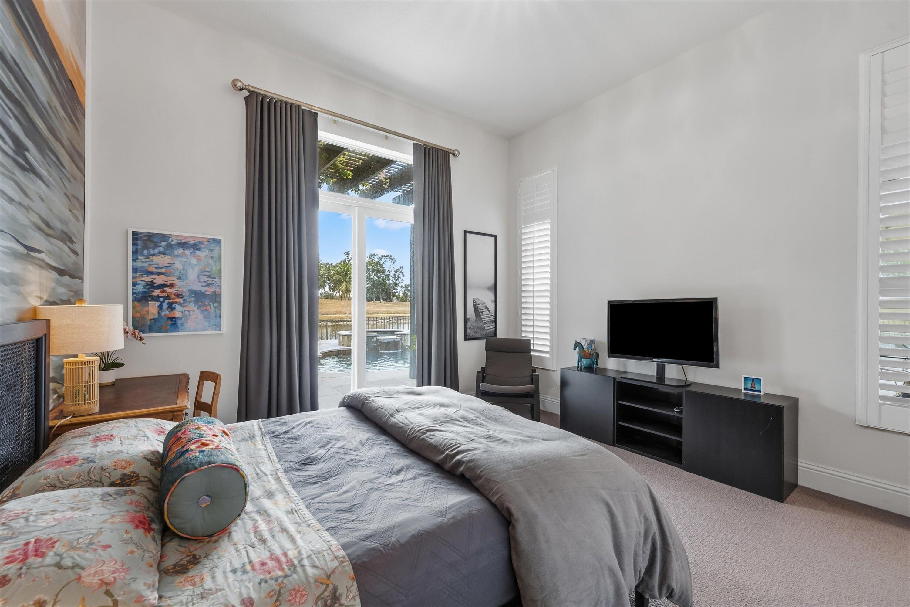 HUNTERS CHASE OF PALM BEACH POLO & COUNTRY CLUB - Residential