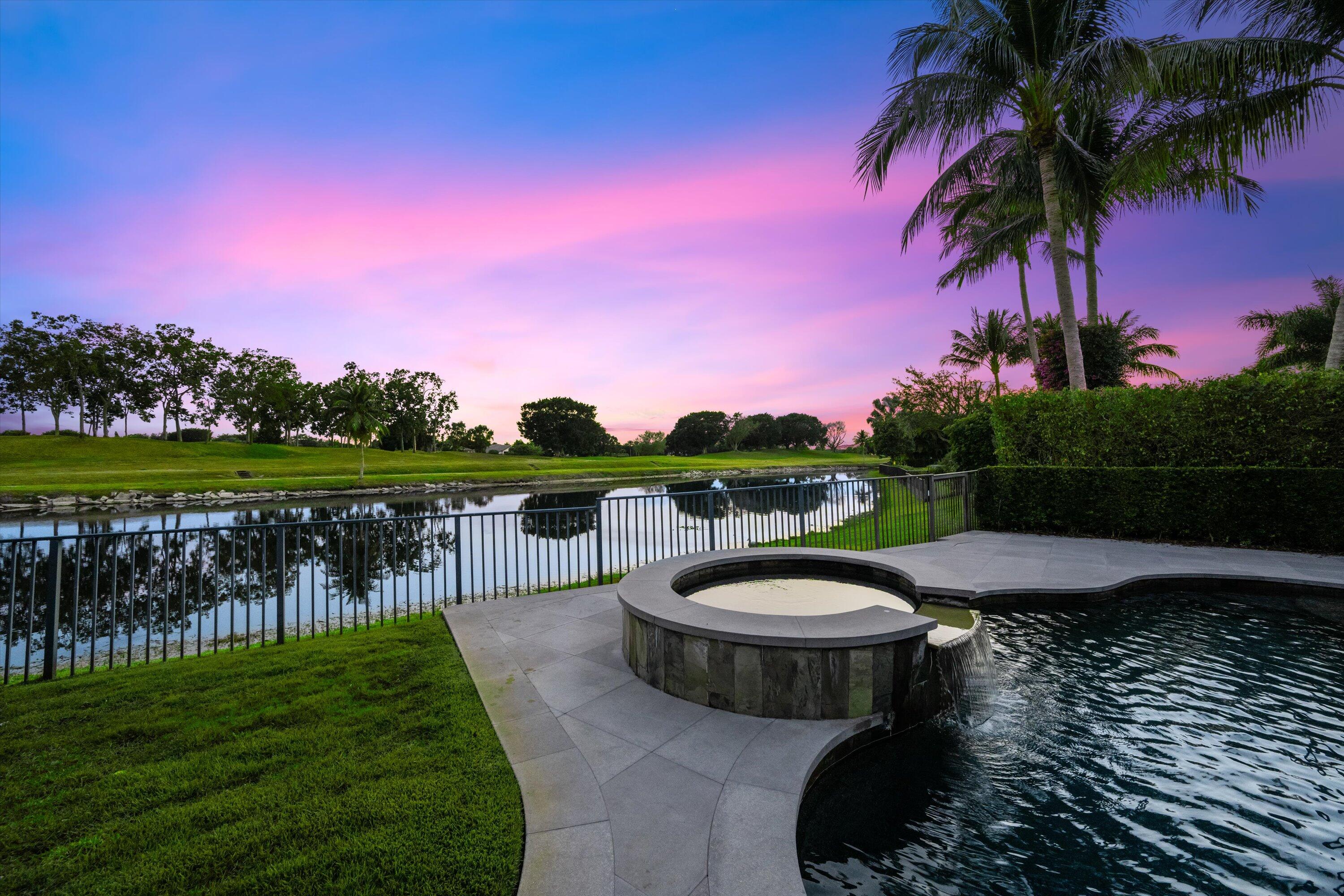 HUNTERS CHASE OF PALM BEACH POLO & COUNTRY CLUB - Residential