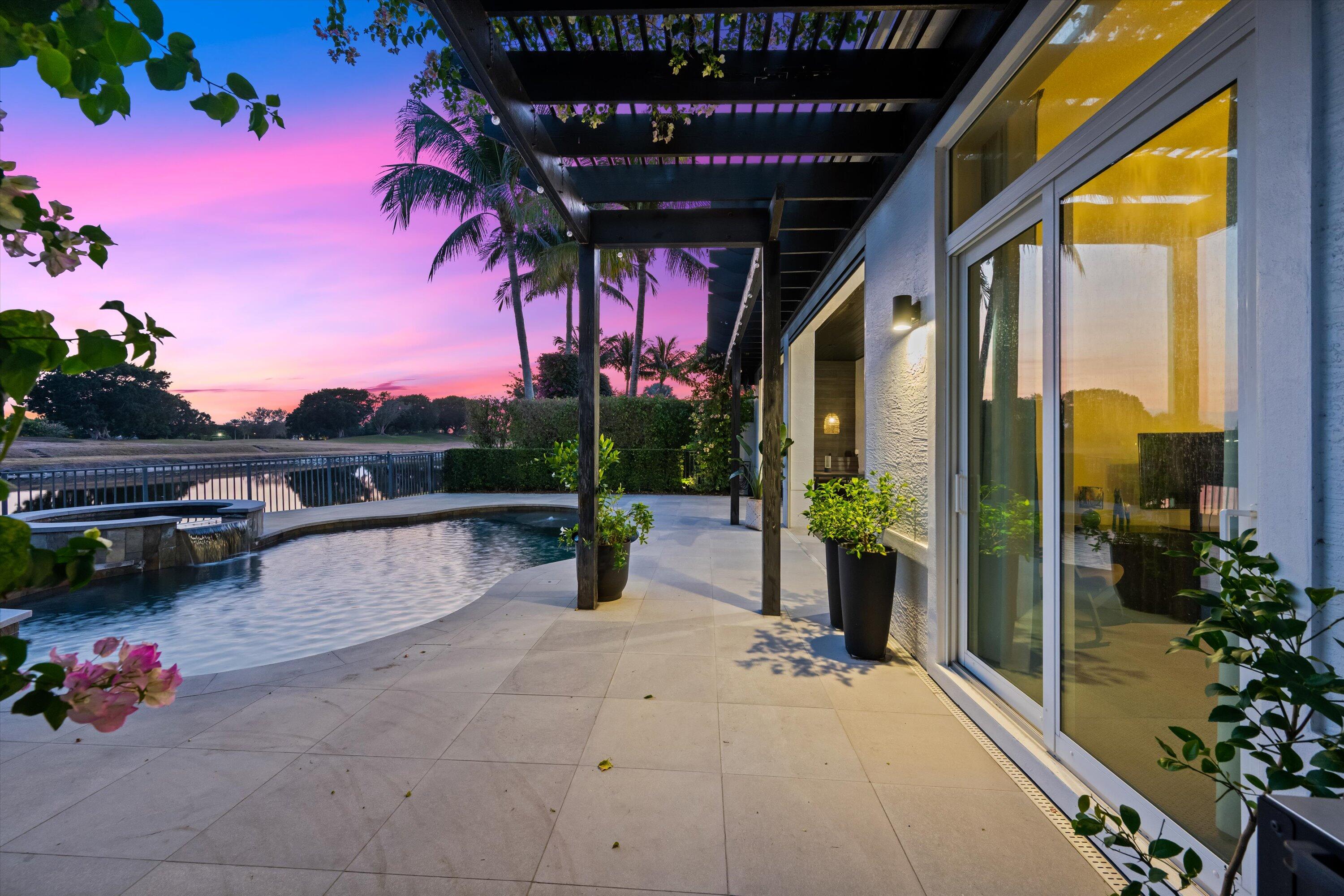 HUNTERS CHASE OF PALM BEACH POLO & COUNTRY CLUB - Residential