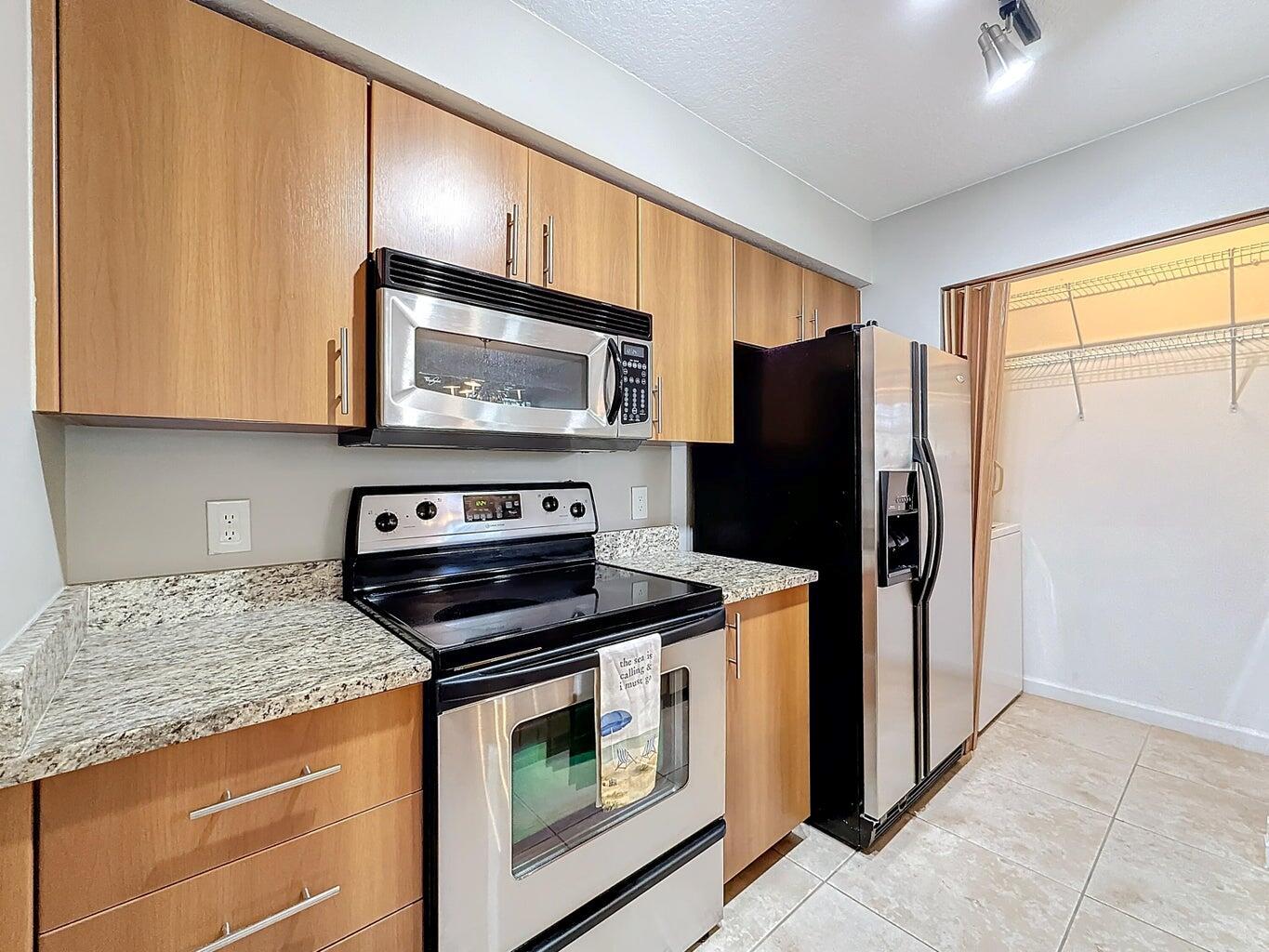 BAHIA AT DELRAY CONDO - Residential