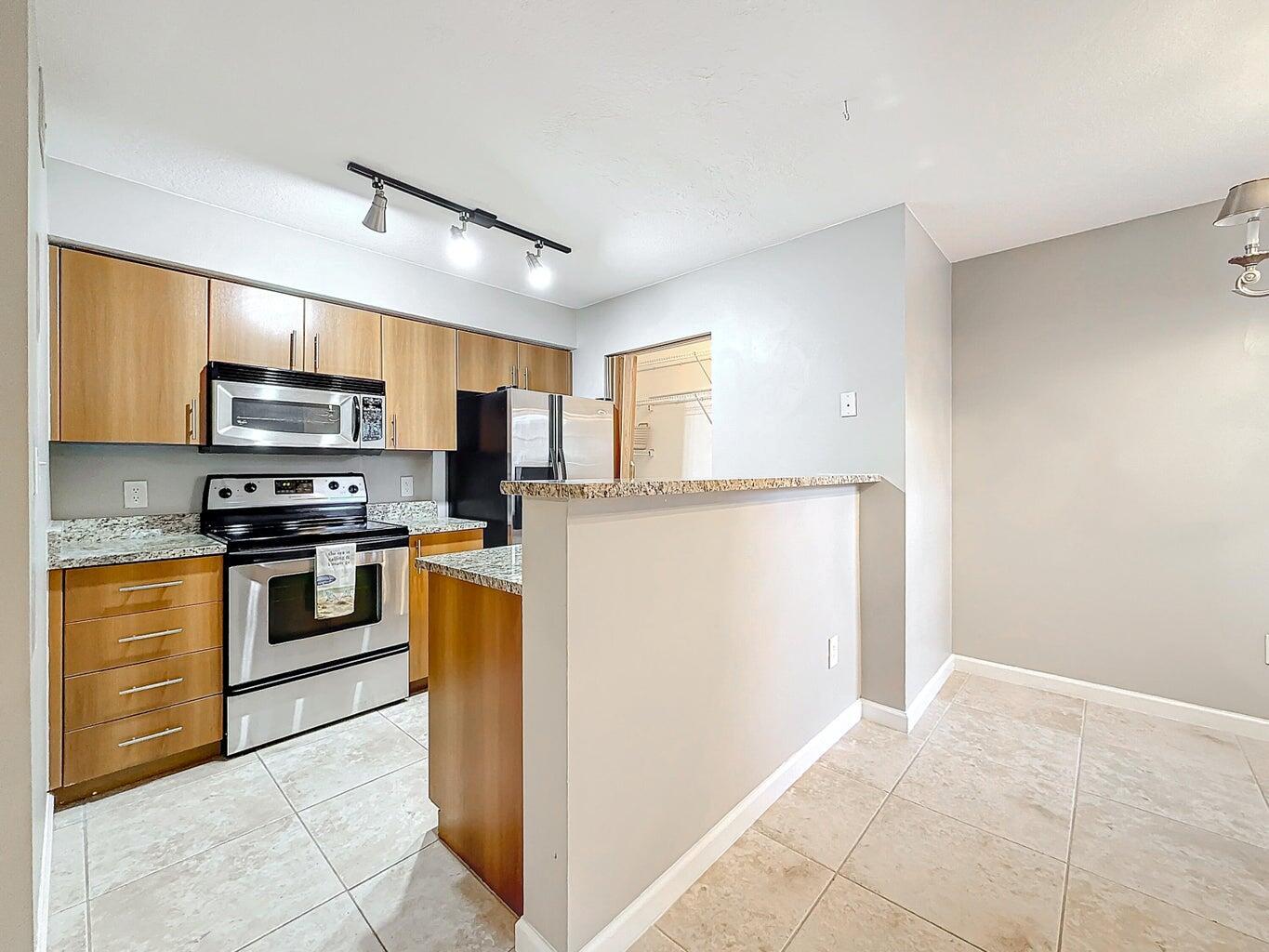BAHIA AT DELRAY CONDO - Residential