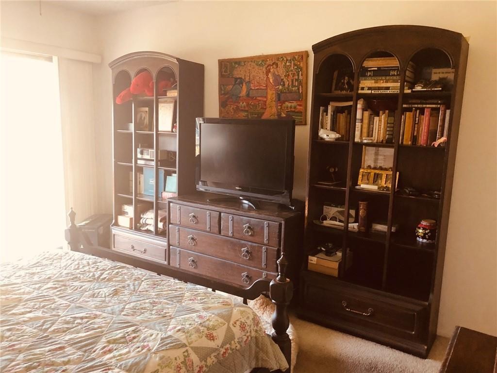 WYNMOOR VILLAGE - Residential