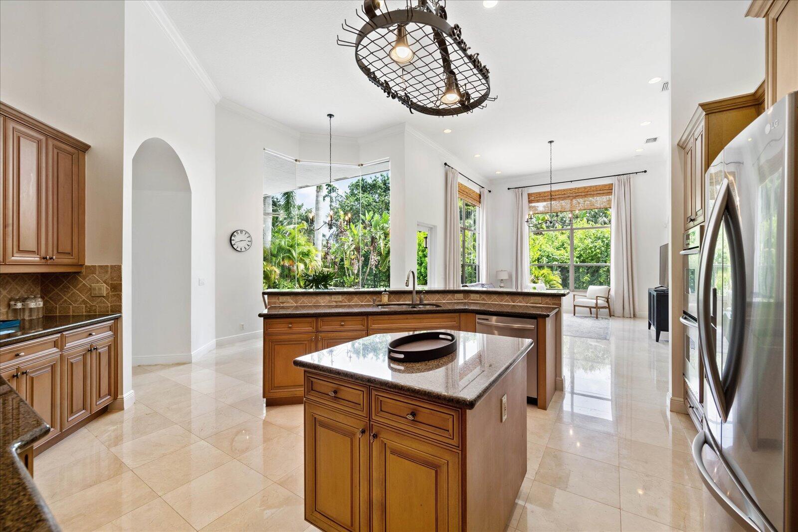 EQUESTRIAN CLUB - Residential