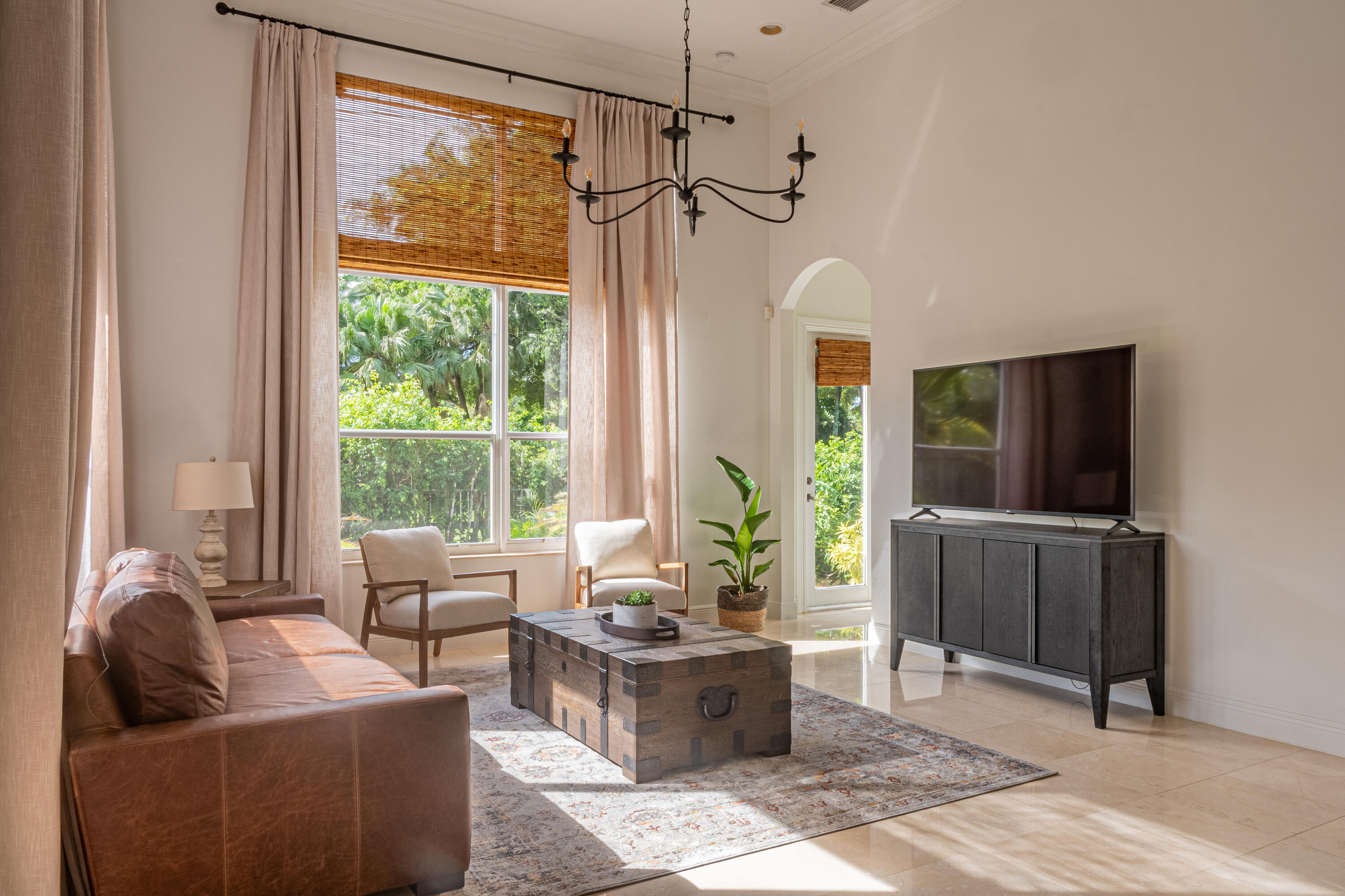 EQUESTRIAN CLUB - Residential