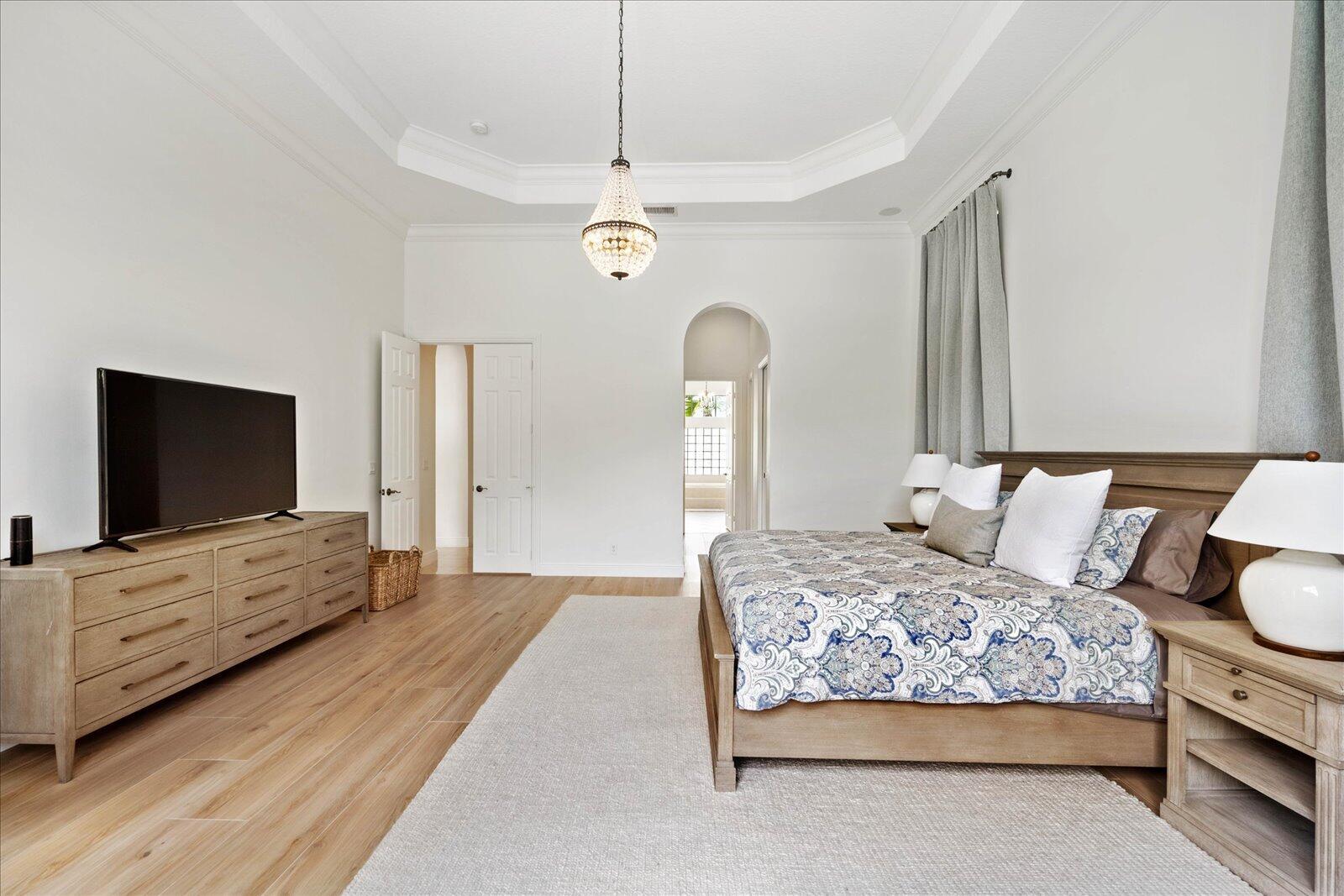 EQUESTRIAN CLUB - Residential