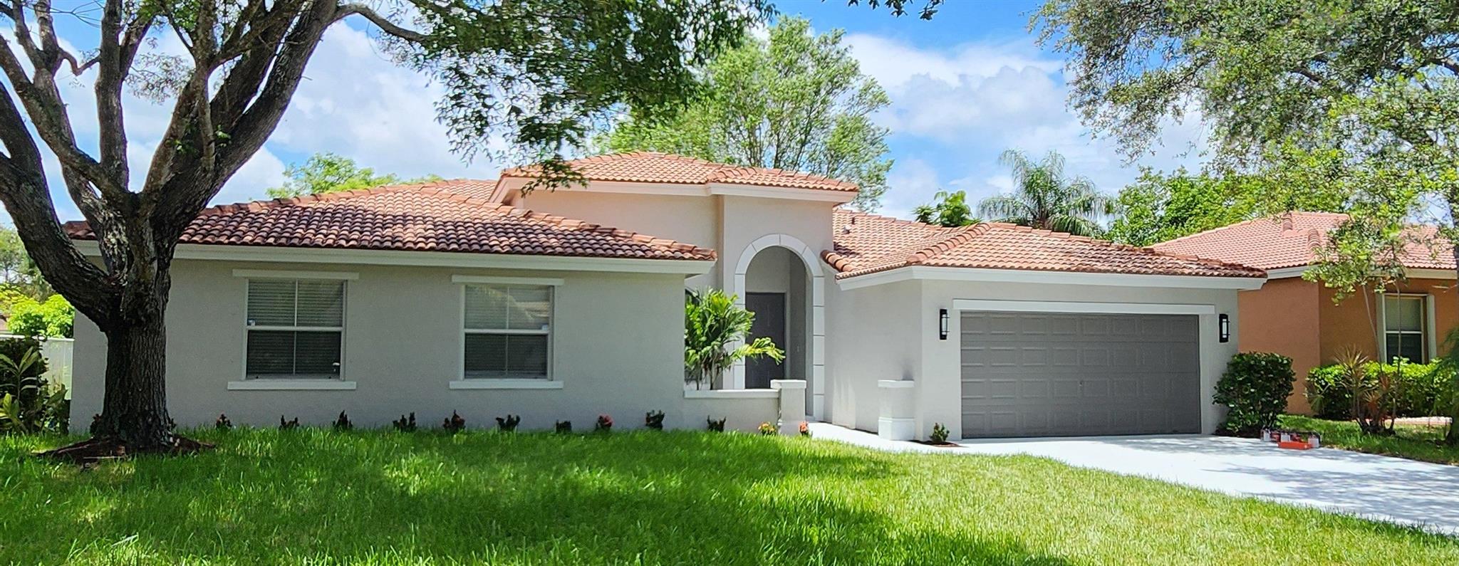 4387 NW 42nd Ter