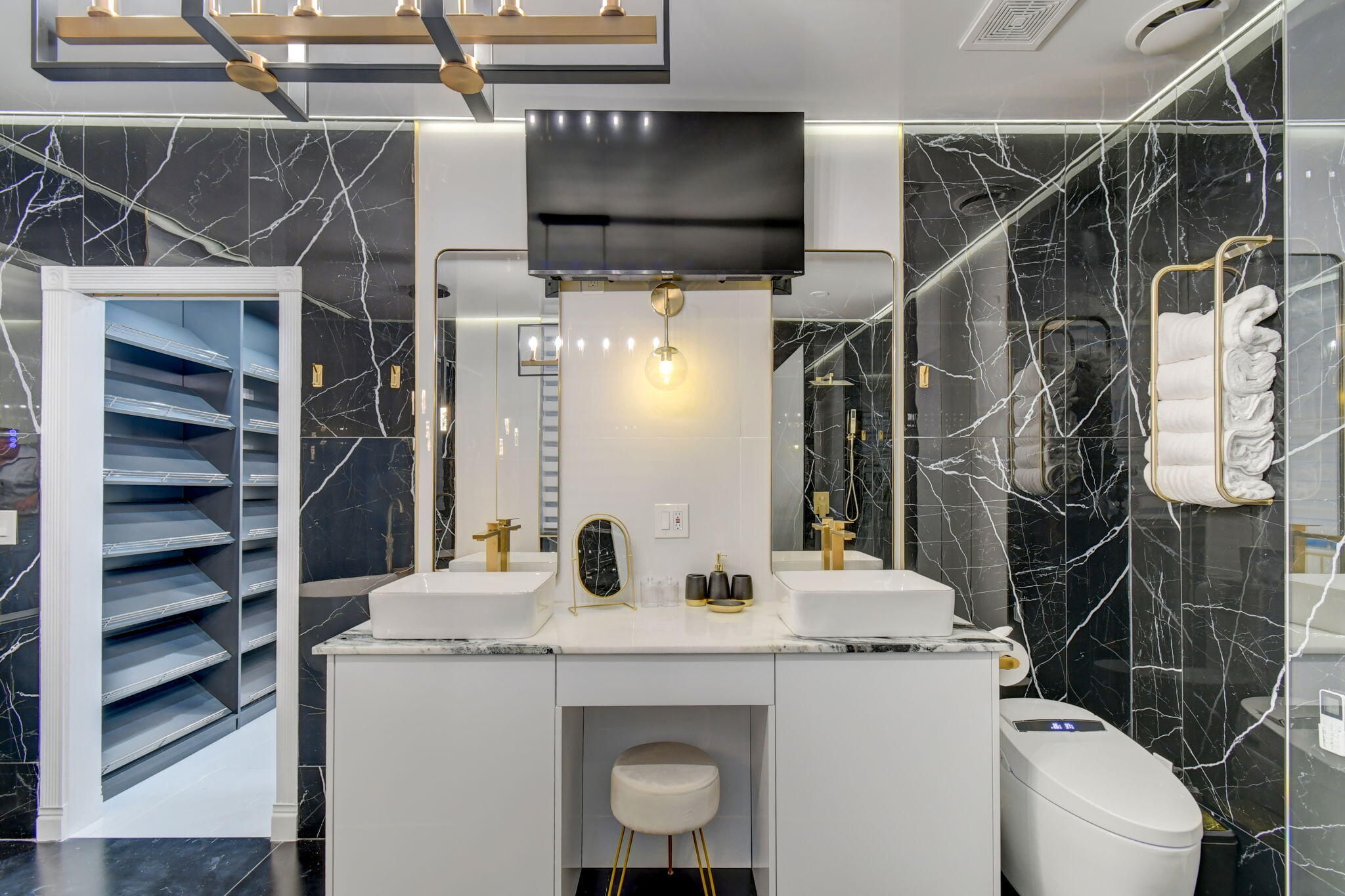 PADDOCK PARK 2 OF WELLINGTON - Residential