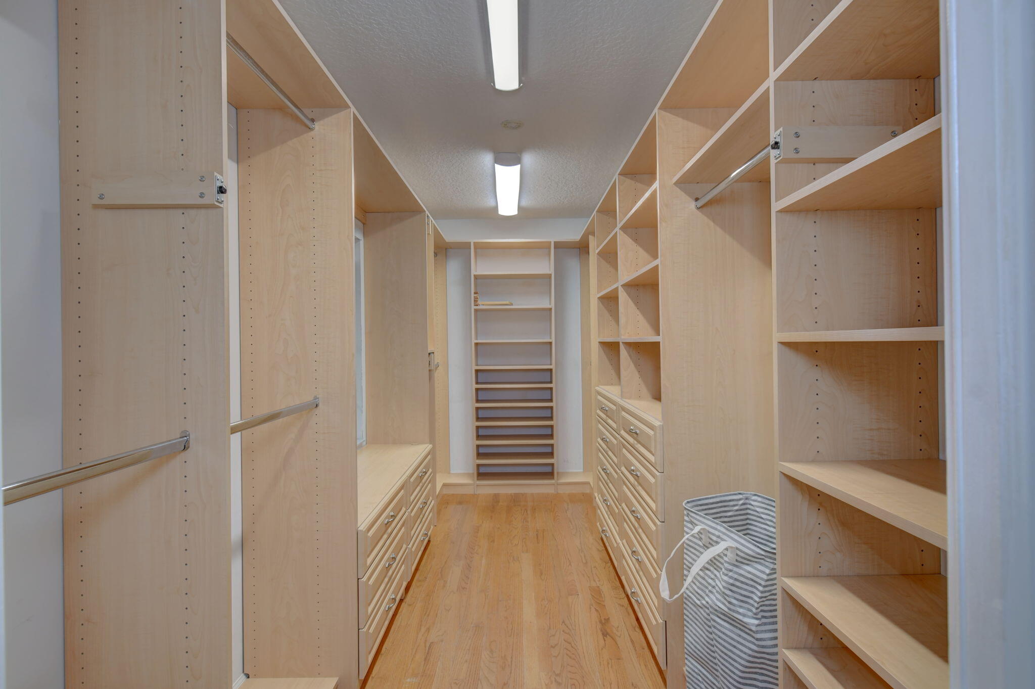 PADDOCK PARK 2 OF WELLINGTON - Residential