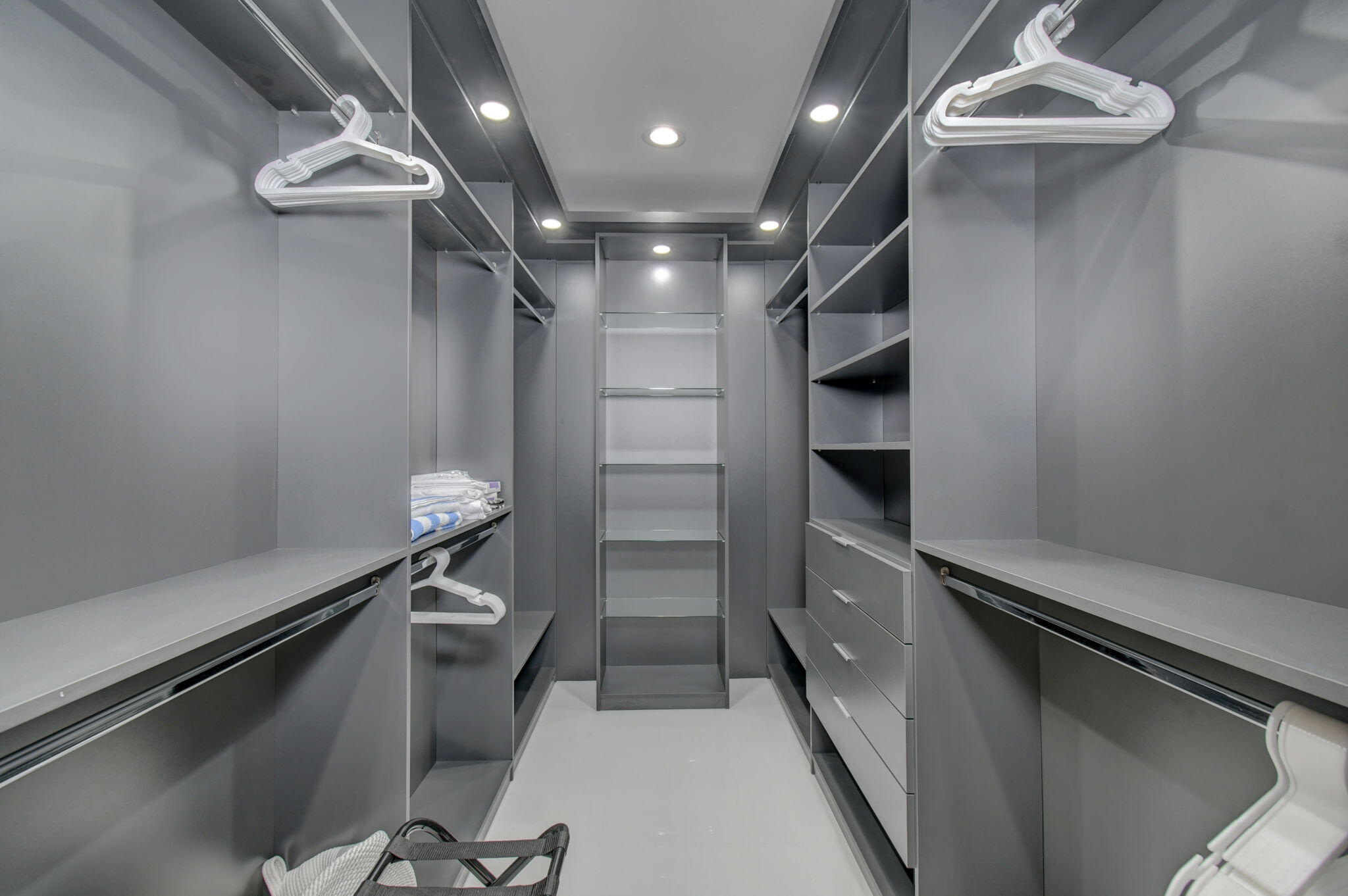 PADDOCK PARK 2 OF WELLINGTON - Residential