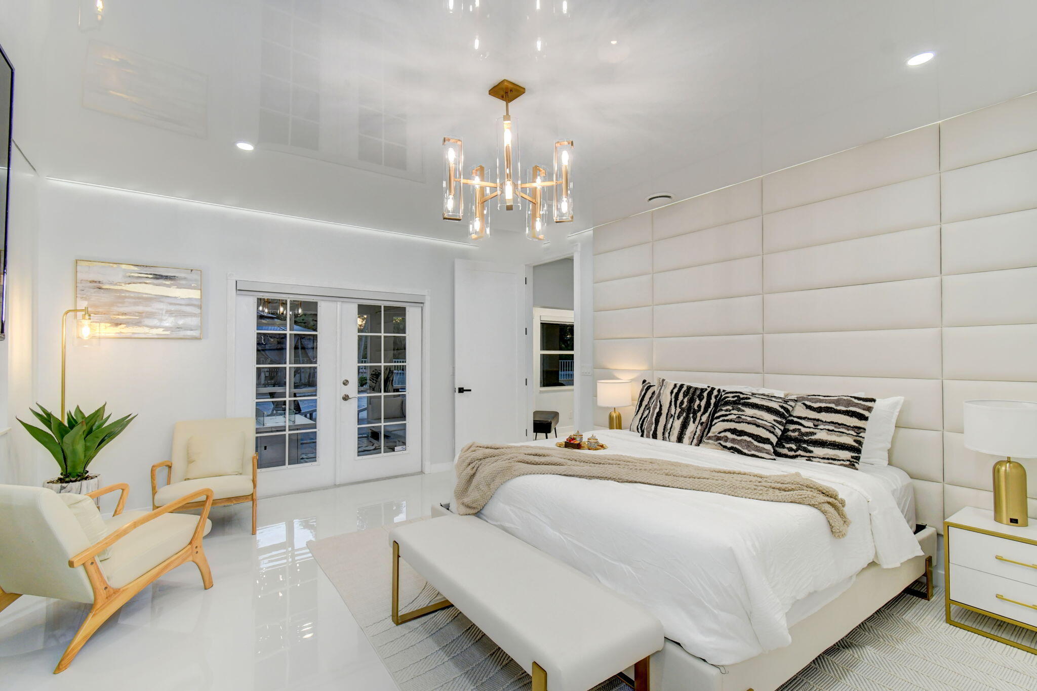 PADDOCK PARK 2 OF WELLINGTON - Residential