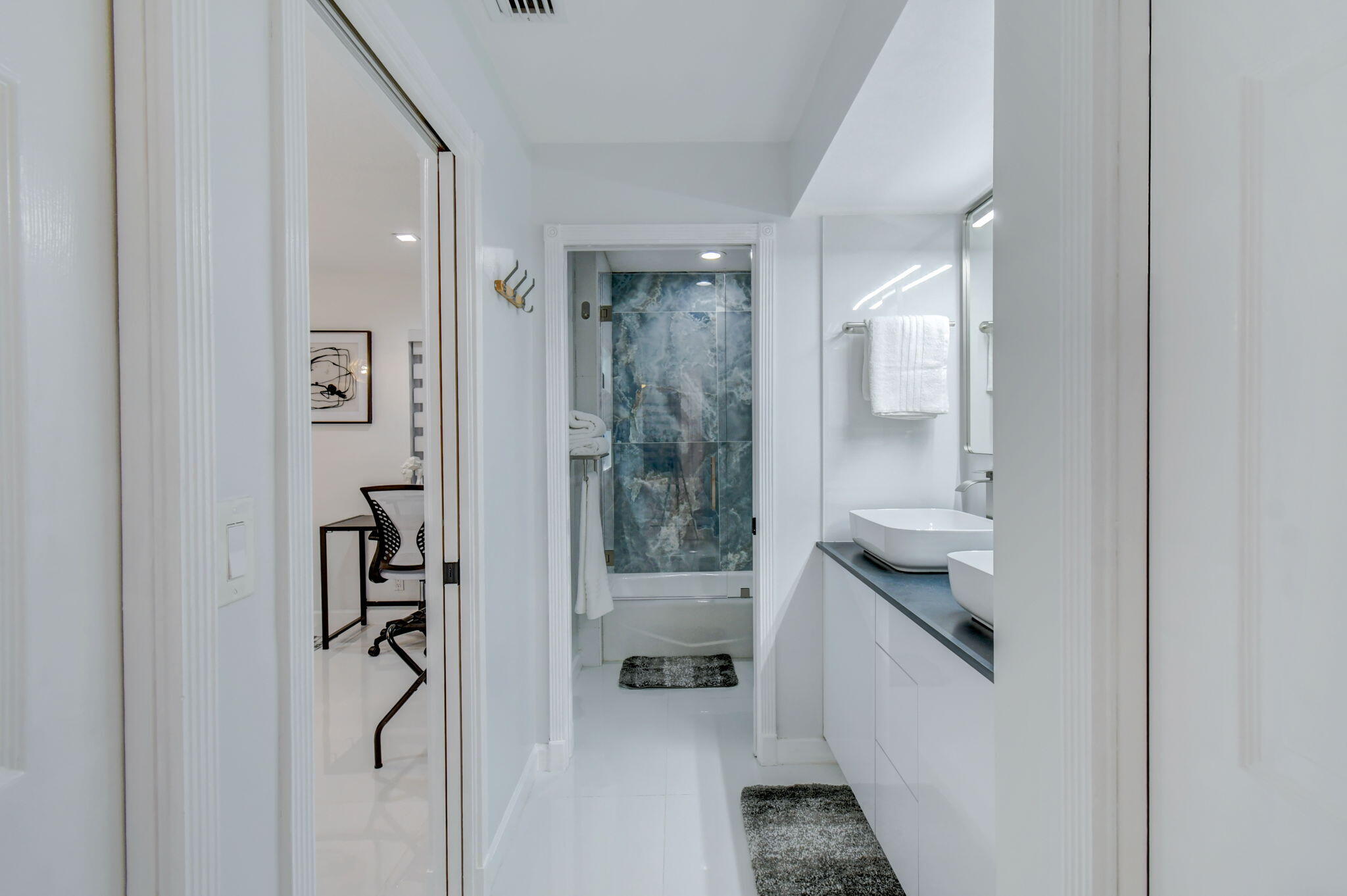 PADDOCK PARK 2 OF WELLINGTON - Residential