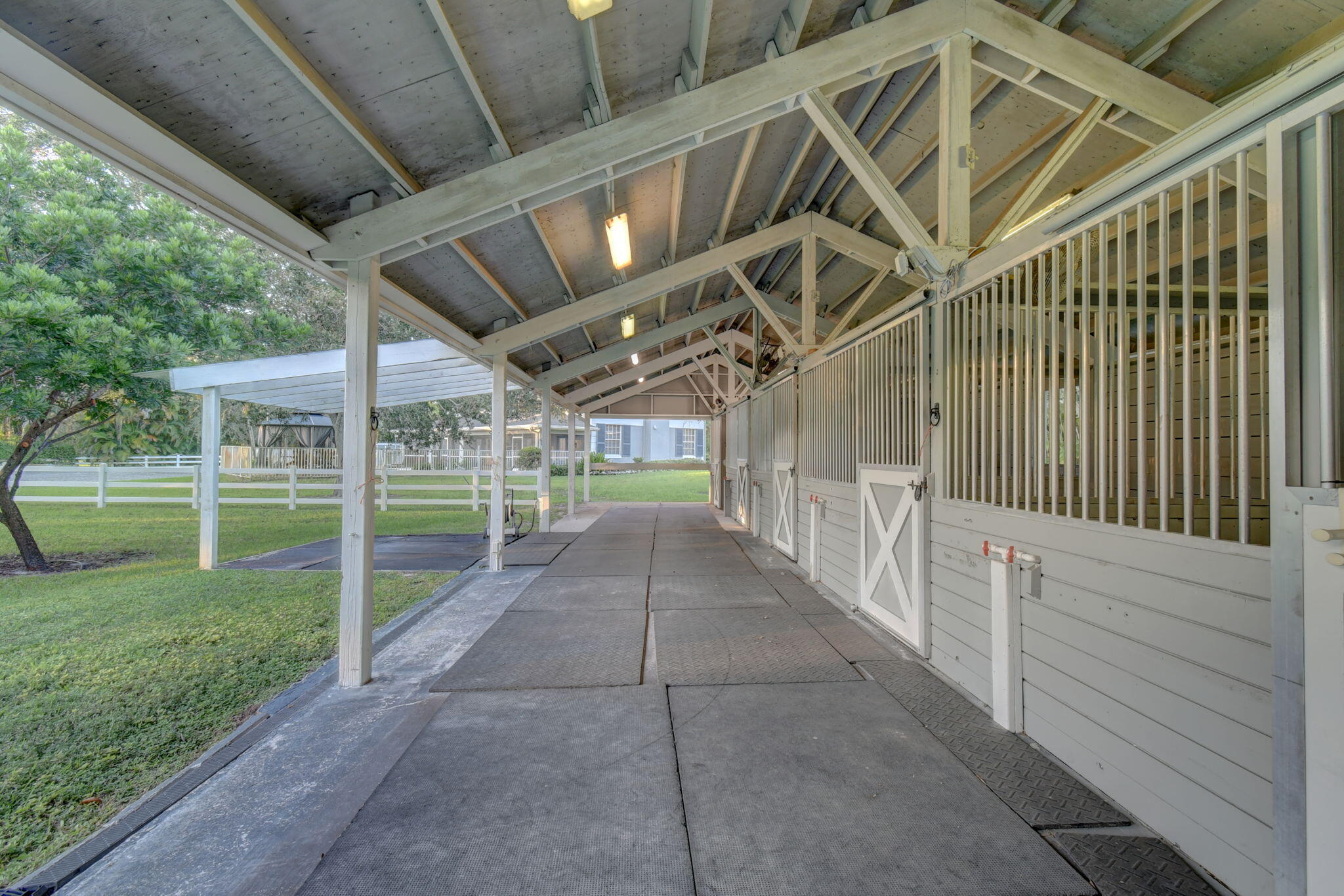 PADDOCK PARK 2 OF WELLINGTON - Residential