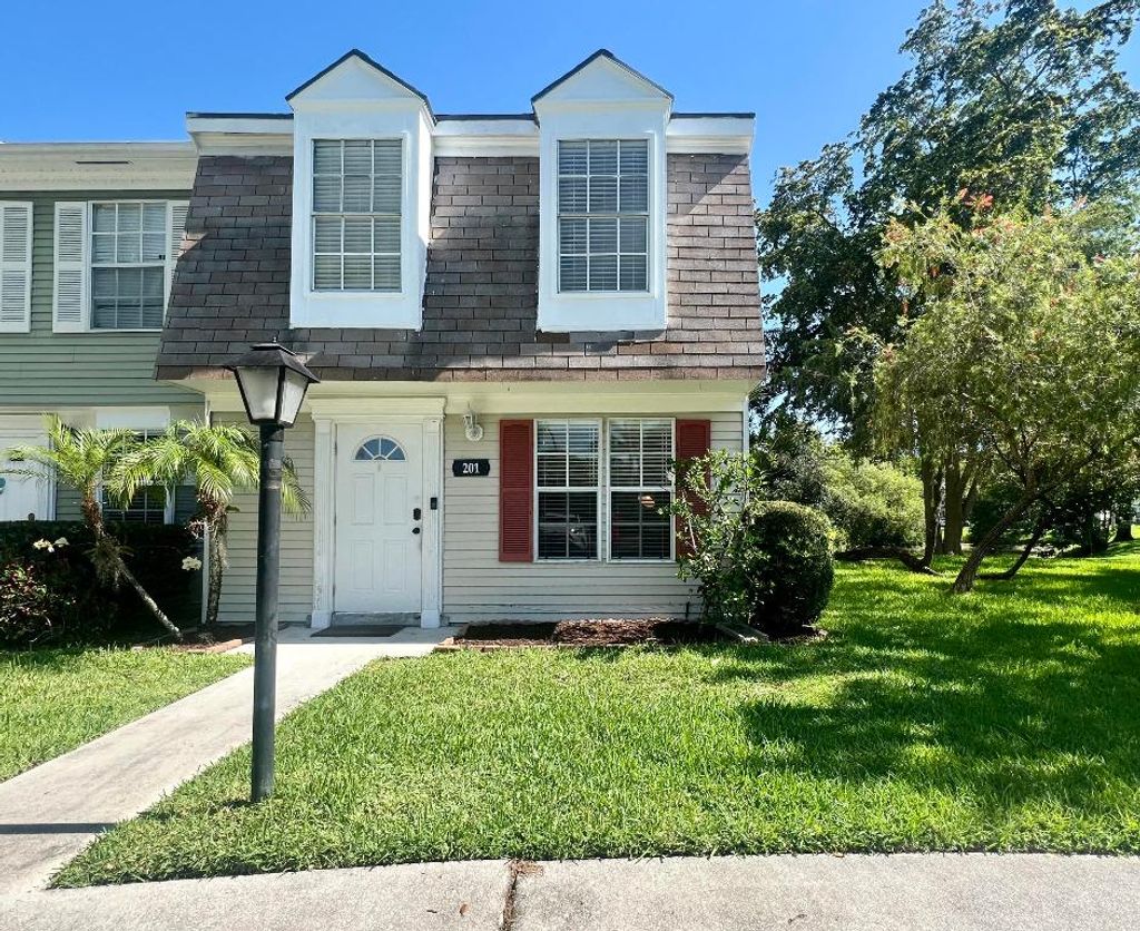 Photo of 201 Georgian Park Drive, Jupiter, FL 33458 (MLS # R10994632)