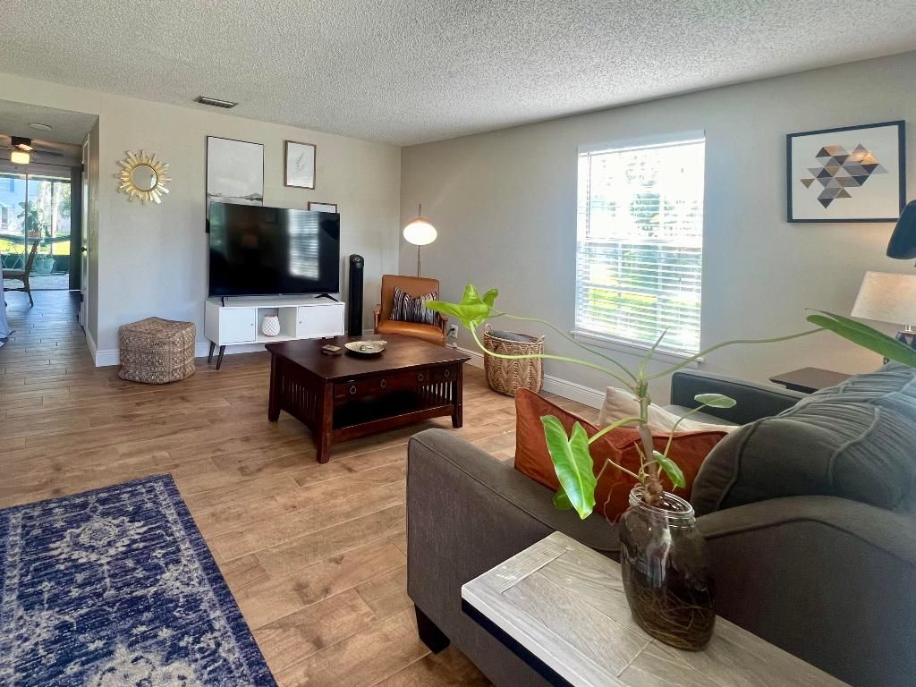 Photo of 201 Georgian Park Drive, Jupiter, FL 33458 (MLS # R10994632)