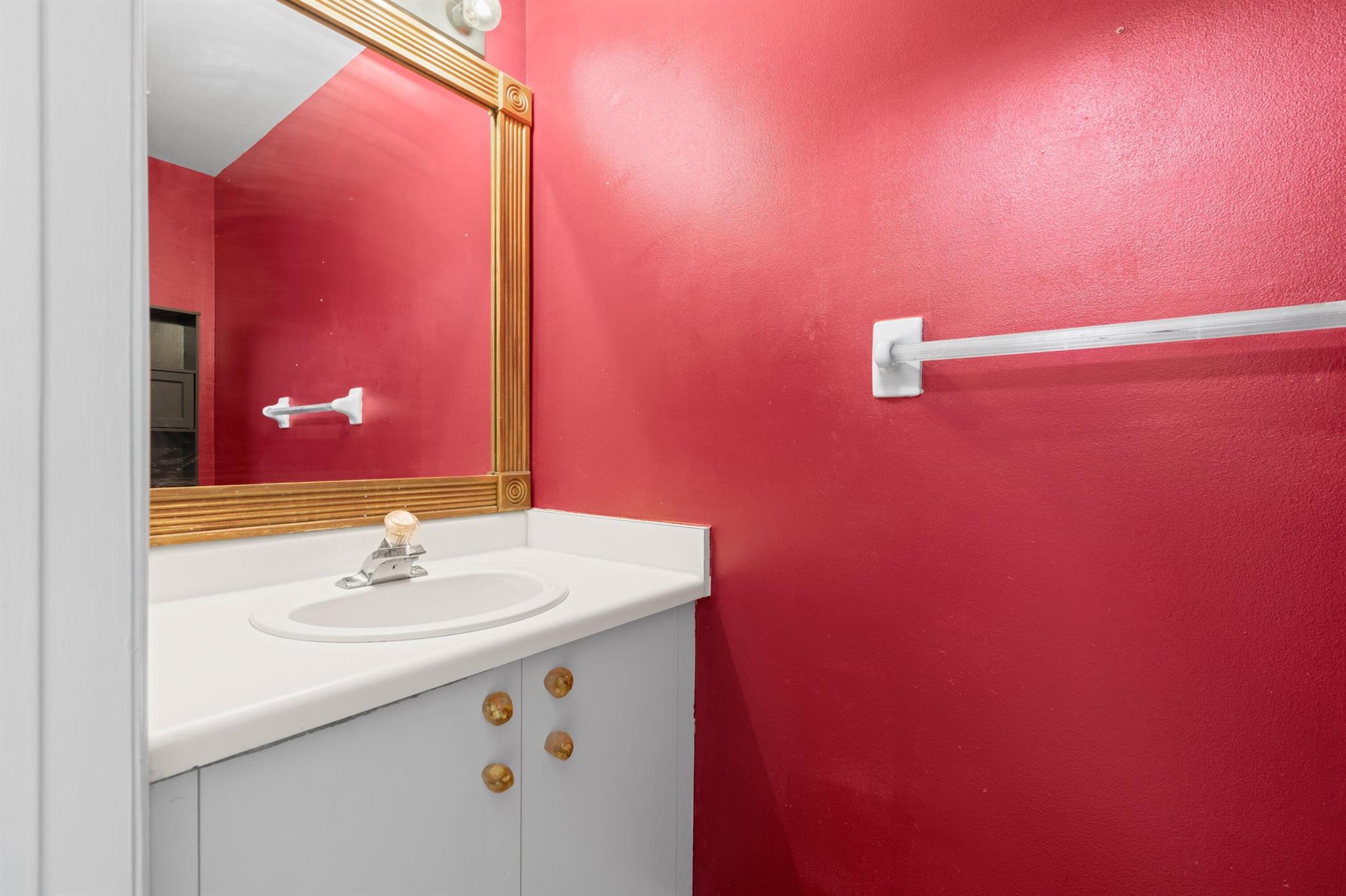 OLYMPIA & YORK RESIDENTIA - Residential Lease