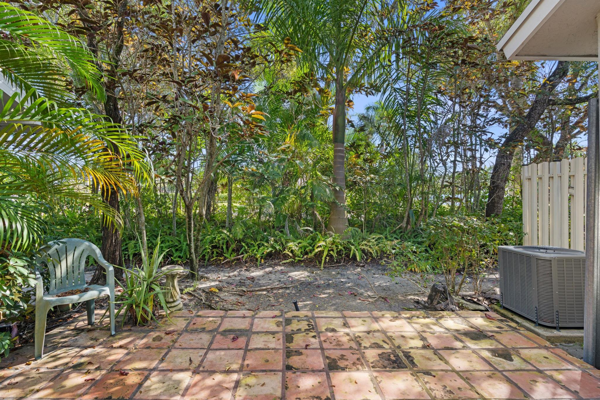 OLYMPIA & YORK RESIDENTIA - Residential Lease