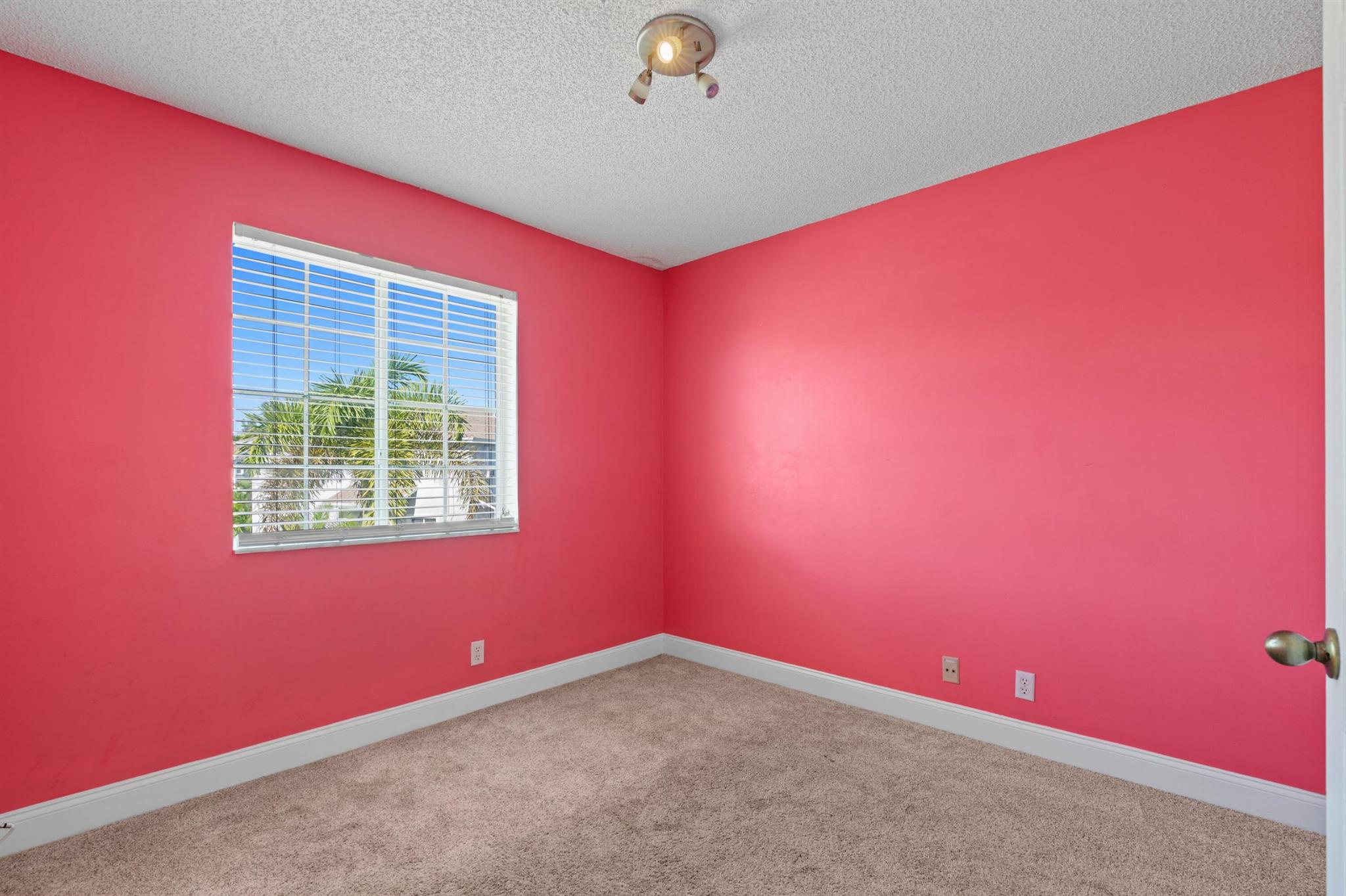 OLYMPIA & YORK RESIDENTIA - Residential Lease