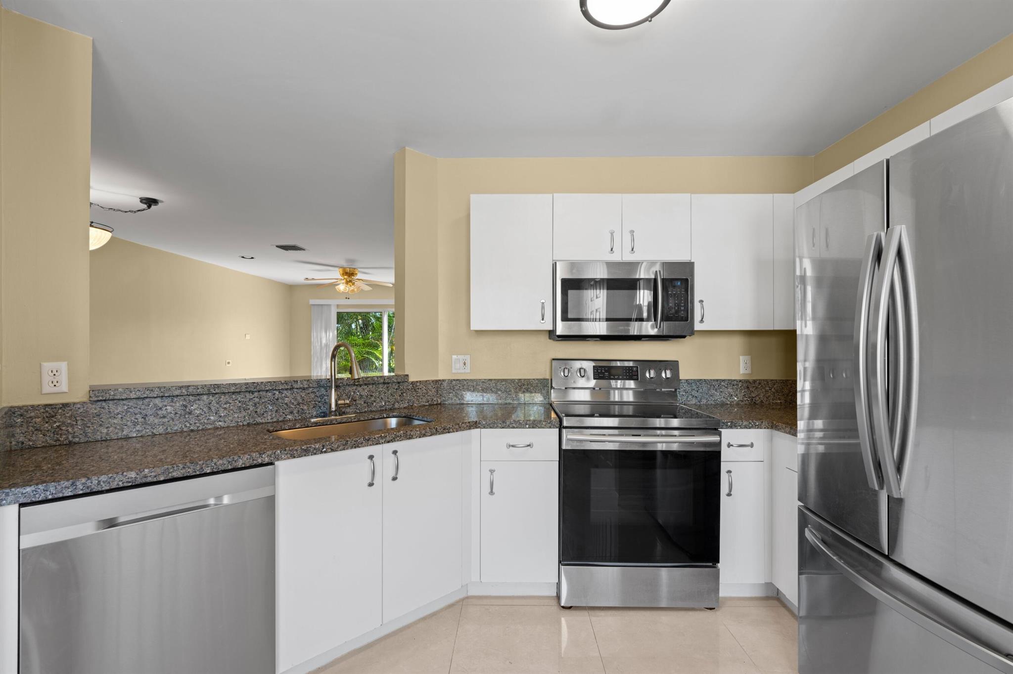 OLYMPIA & YORK RESIDENTIA - Residential Lease