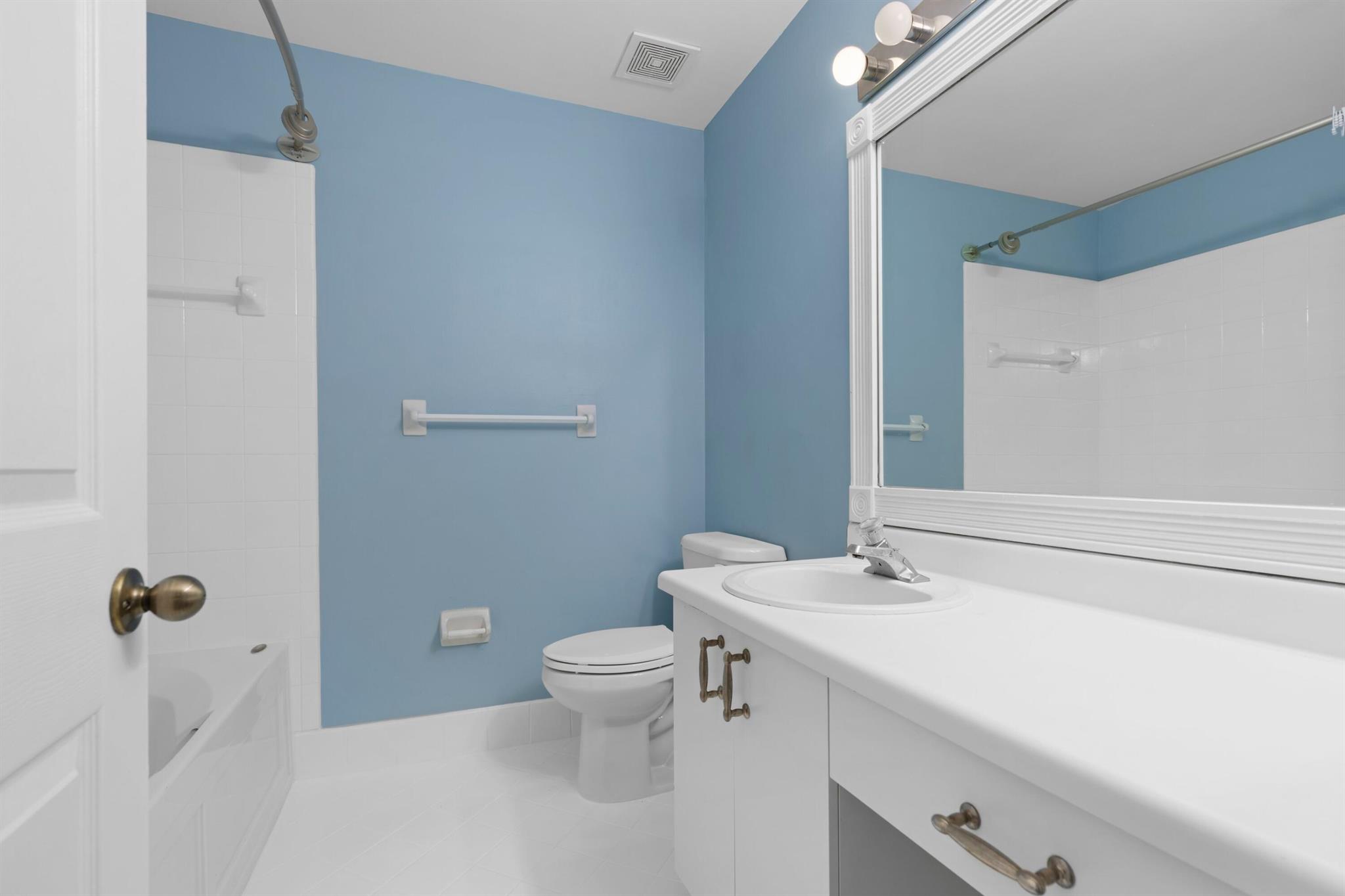 OLYMPIA & YORK RESIDENTIA - Residential Lease