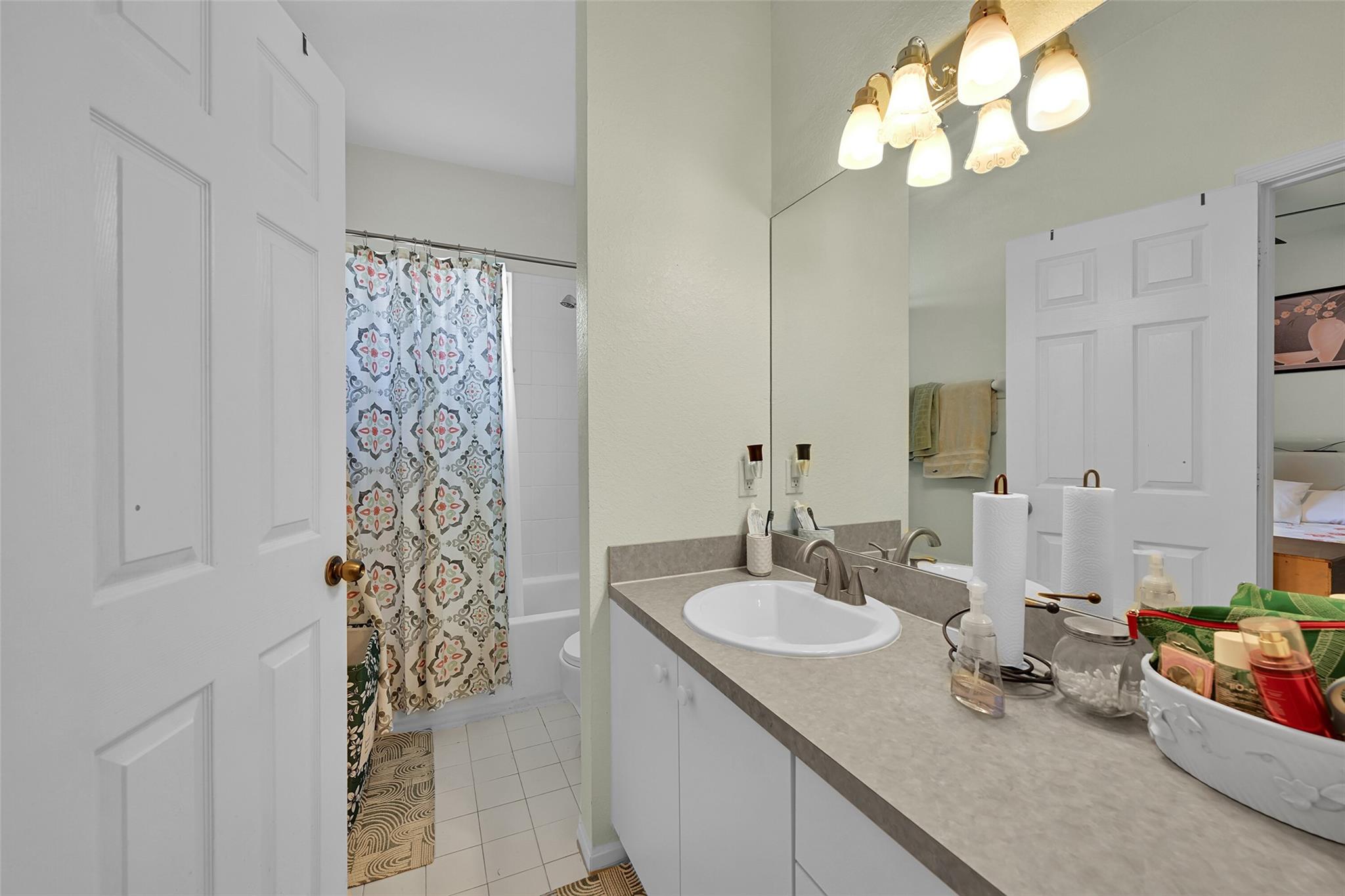 Aztec - Residential Lease