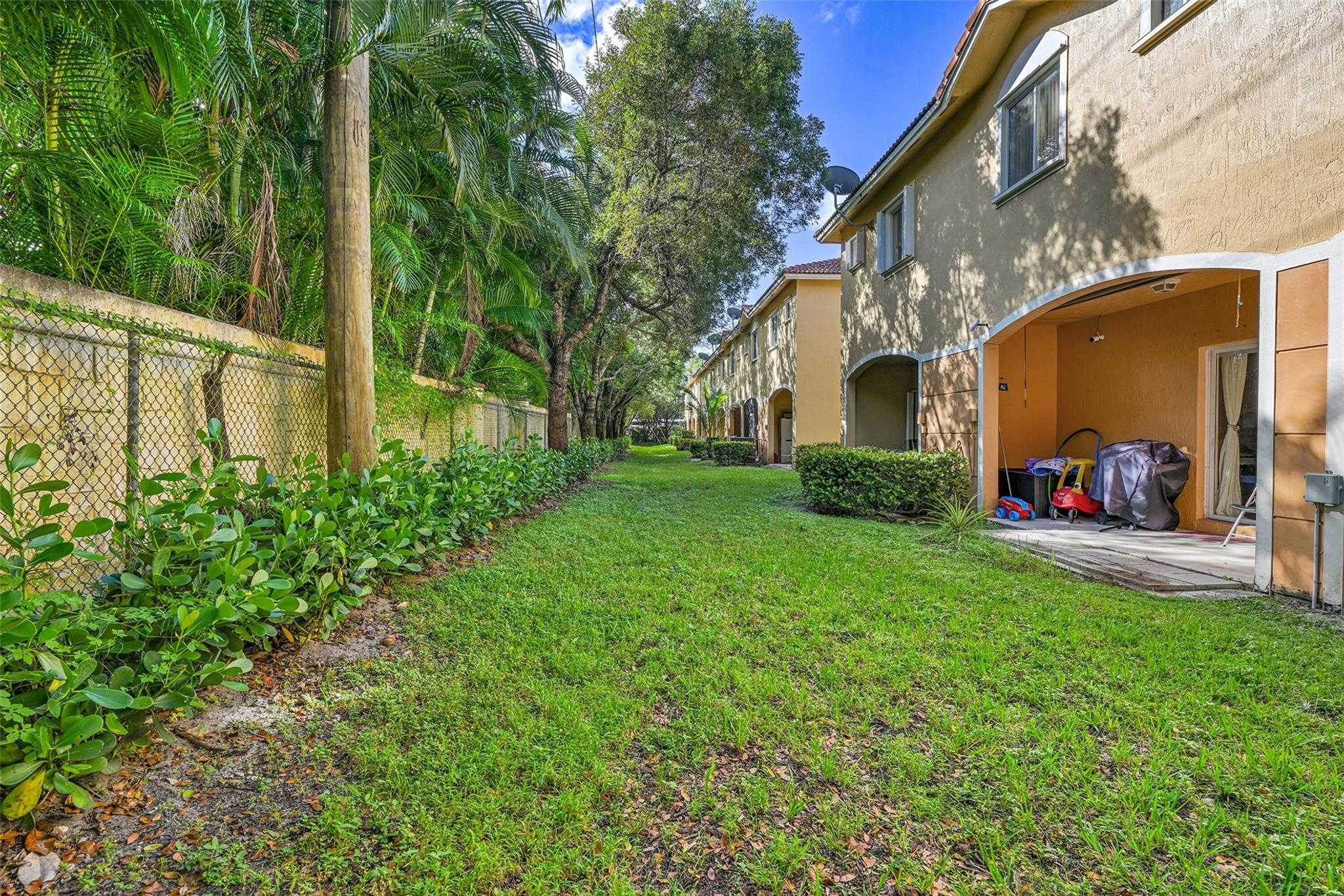 Aztec - Residential Lease