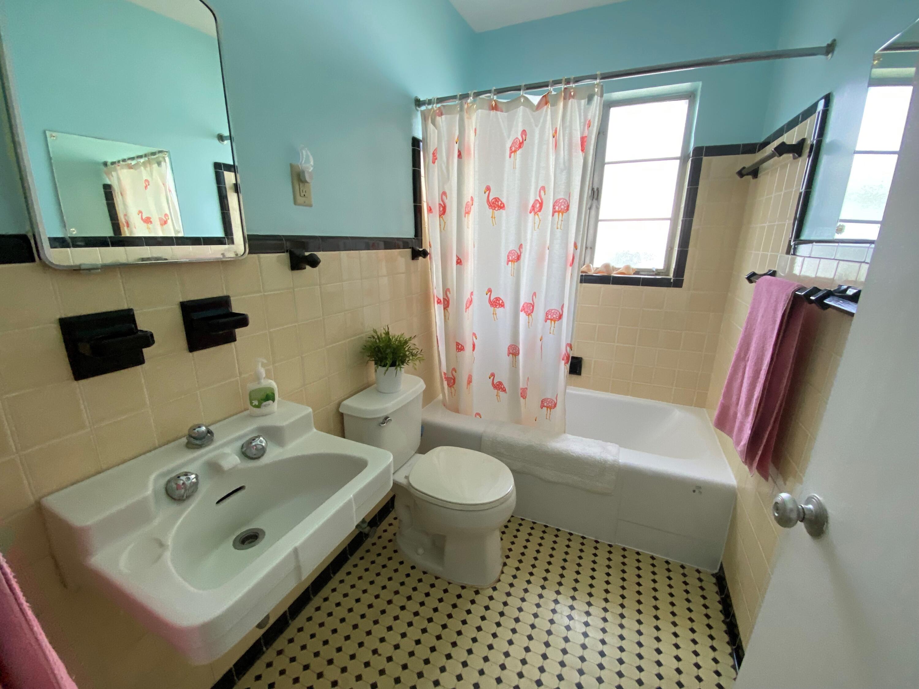 LAKE WORTH TOWN OF - Residential